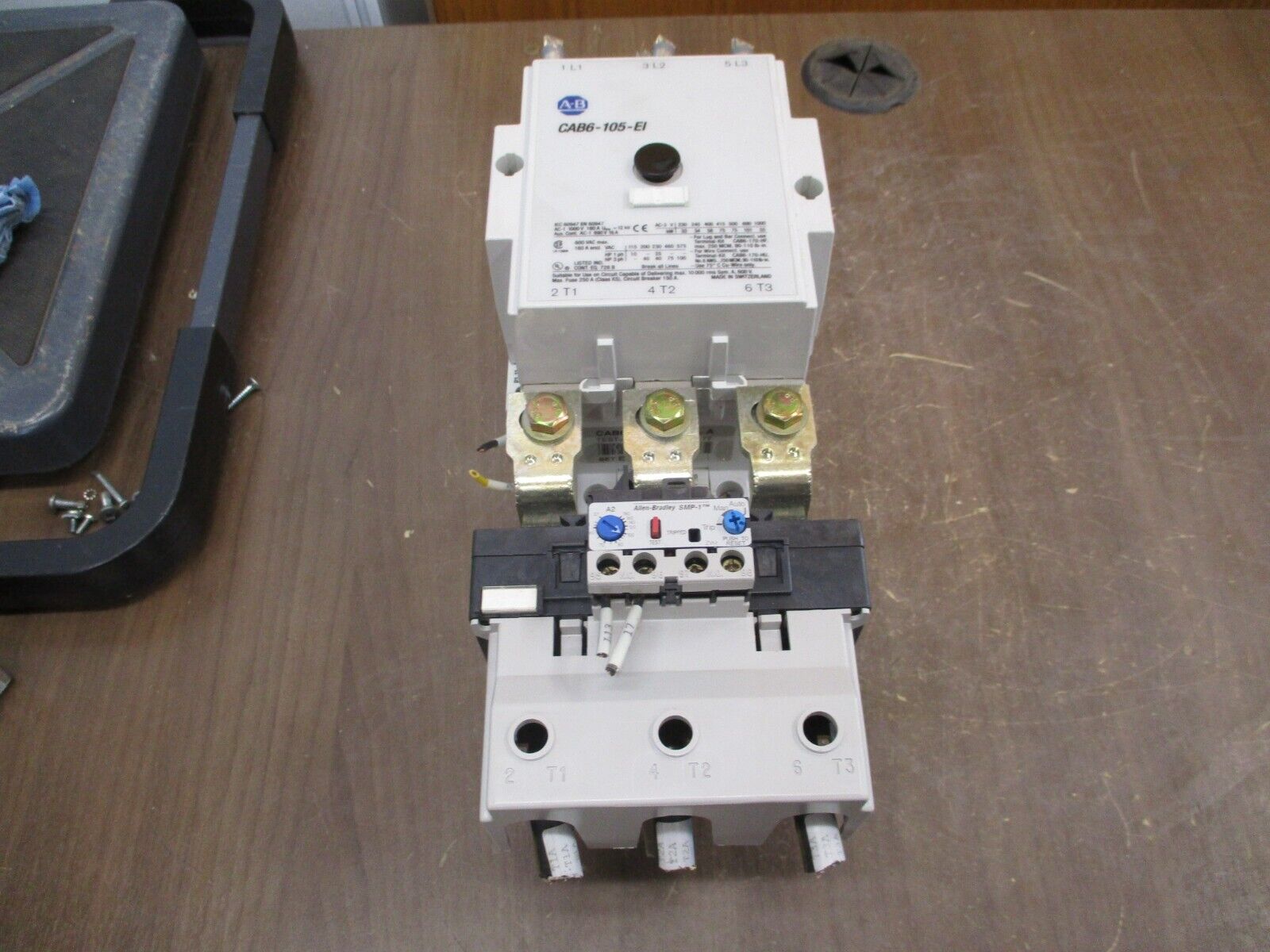 Allen-Bradley Starter CAB6-105-EI / 193-A5M5 380-400V Coil Trip: 57-180A 600V