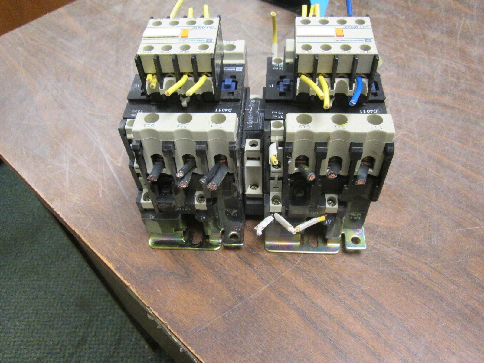 Telemecanique Reversing Contactor LC1 D4011 120V Coil 60A 600V Used