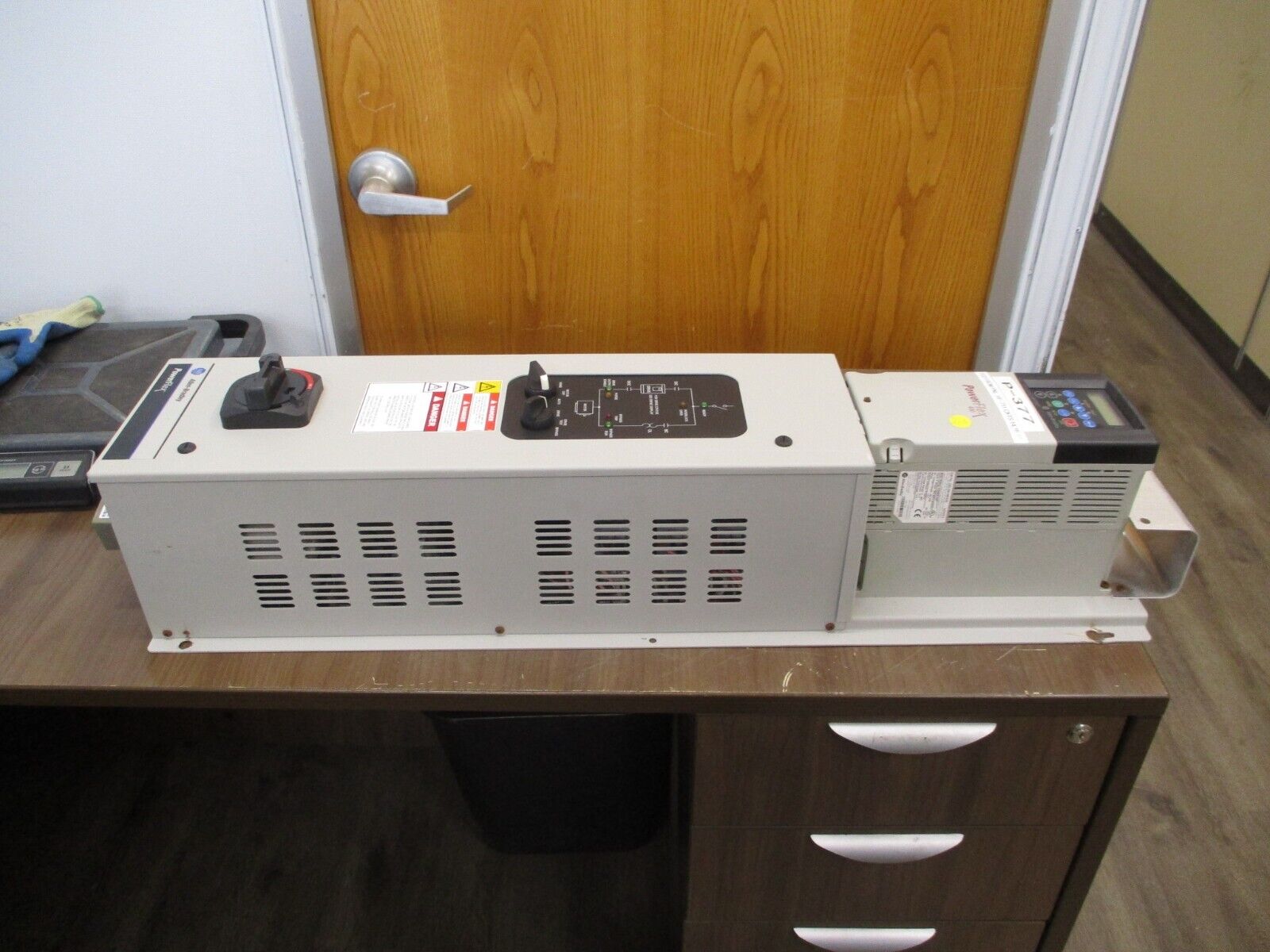 Allen-Bradley PowerFlex 400 AC Drive w/ Bypass 23C-D010A103NNBANN 5HP 3Ph Used