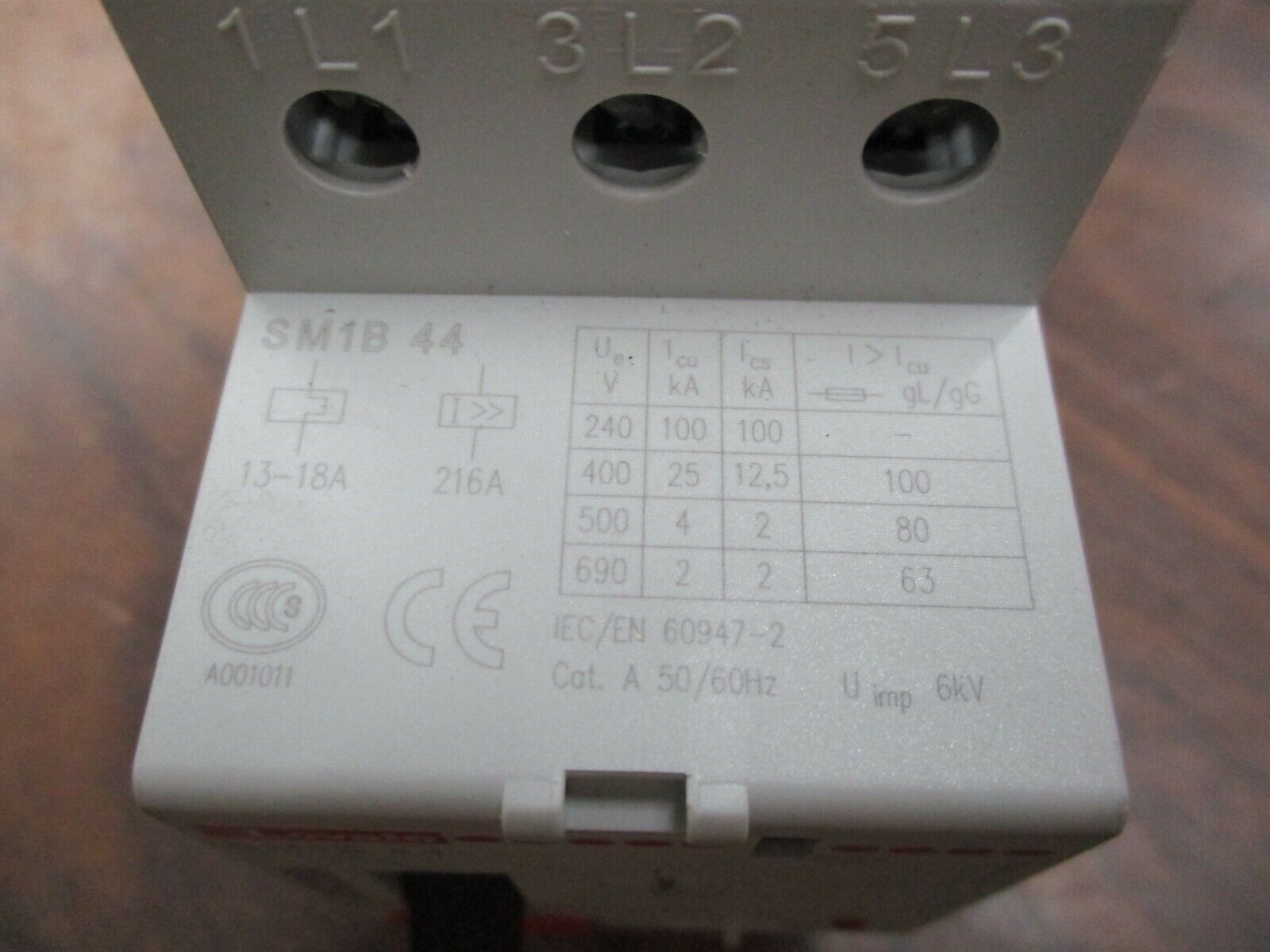 Lovato Manual Starter SM1B 44 Trip: 13-18A 600V Used