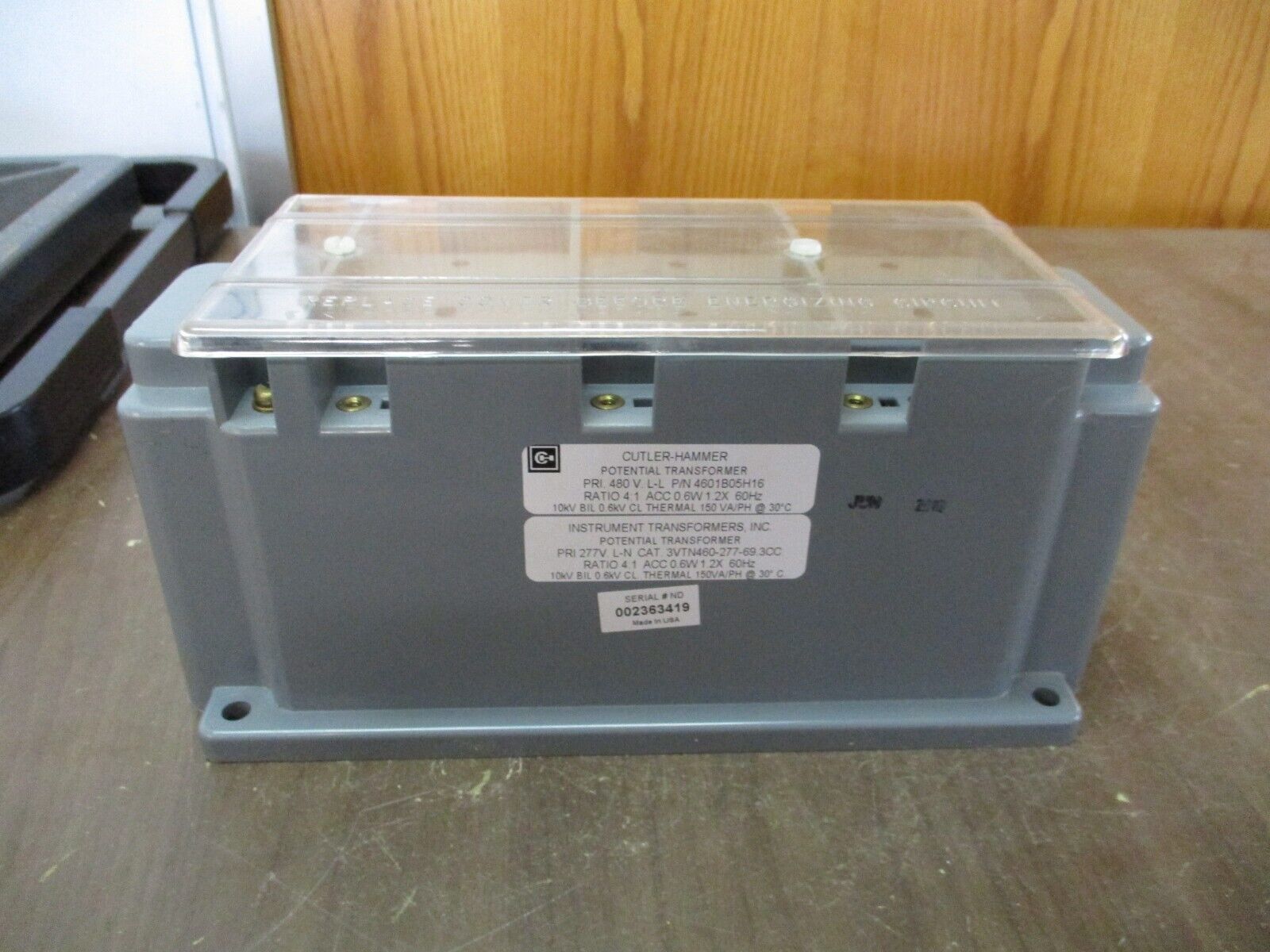 Cutler-Hammer / Instrument Transformers Potential Transformer Ratio 4:1 Used