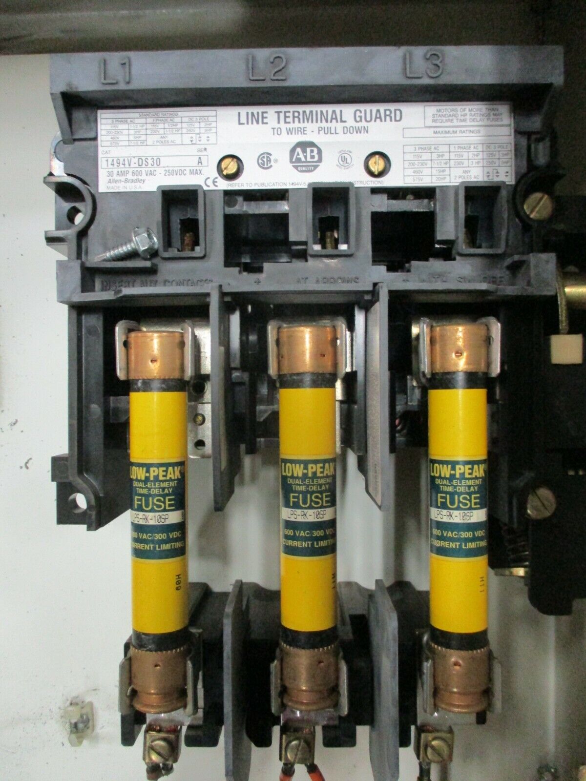 Hoffman Disconnect Enclosure A-36SA2610LP 30A 600V Type 12,13 Used