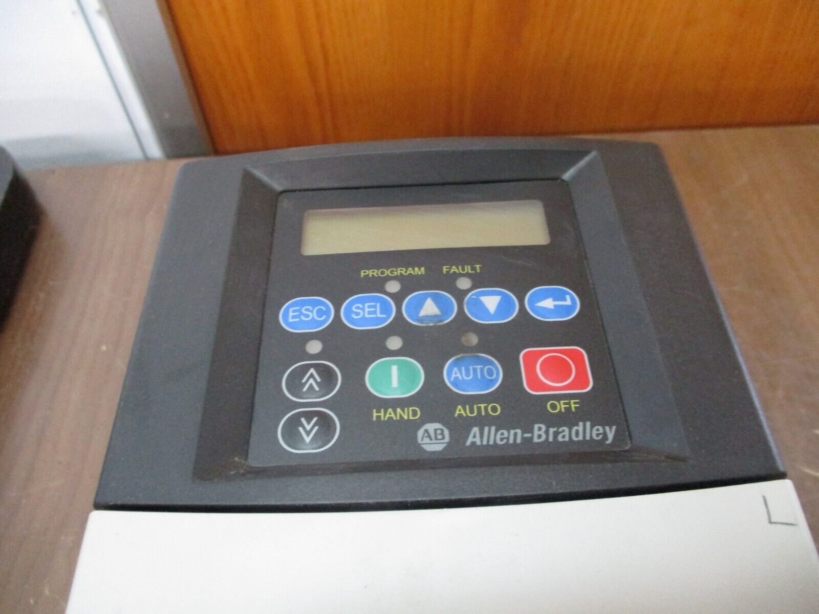 Allen-Bradley PowerFlex 400 AC Drive 22C-D017N103 Ser. A 10HP 3Ph Used