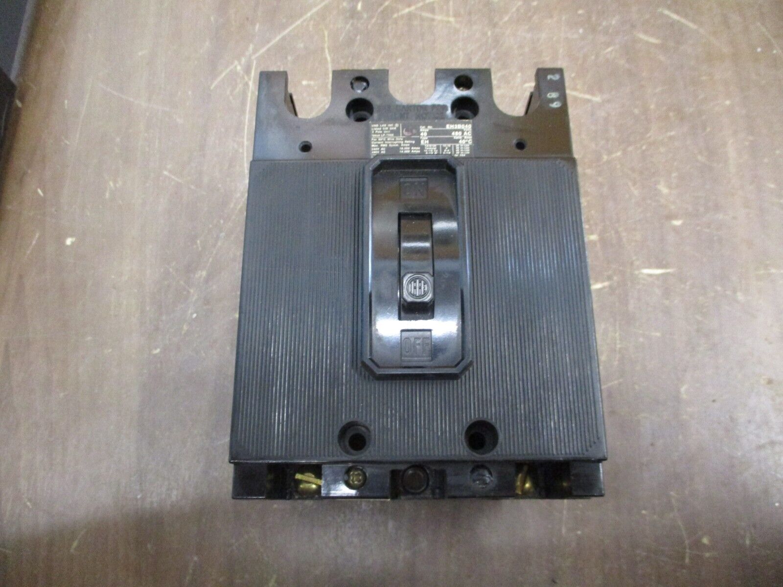 ITE Circuit Breaker EH3B040 40A 480V 3P Used