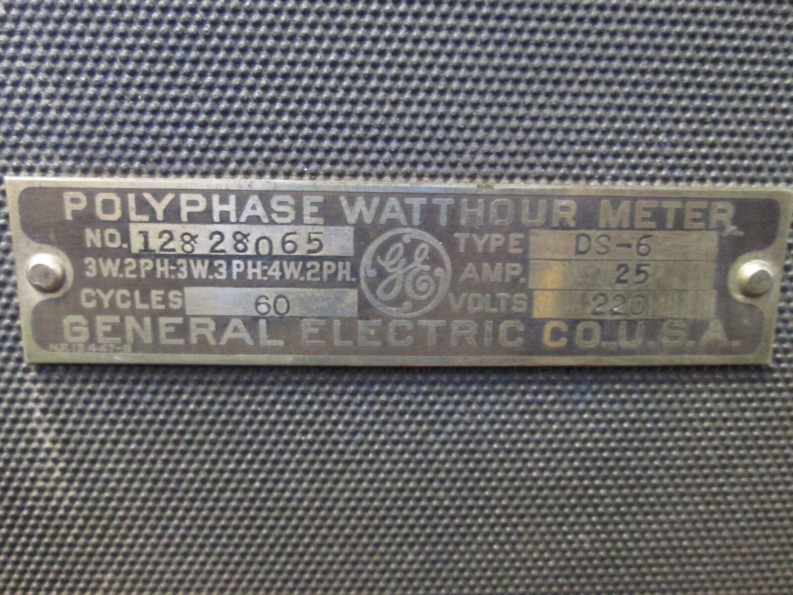 GE Polyphase Watthour Meter DS-6 12828065 25A 220V 60Hz 3W,2Ph; 4W,2Ph; 3W,3Ph