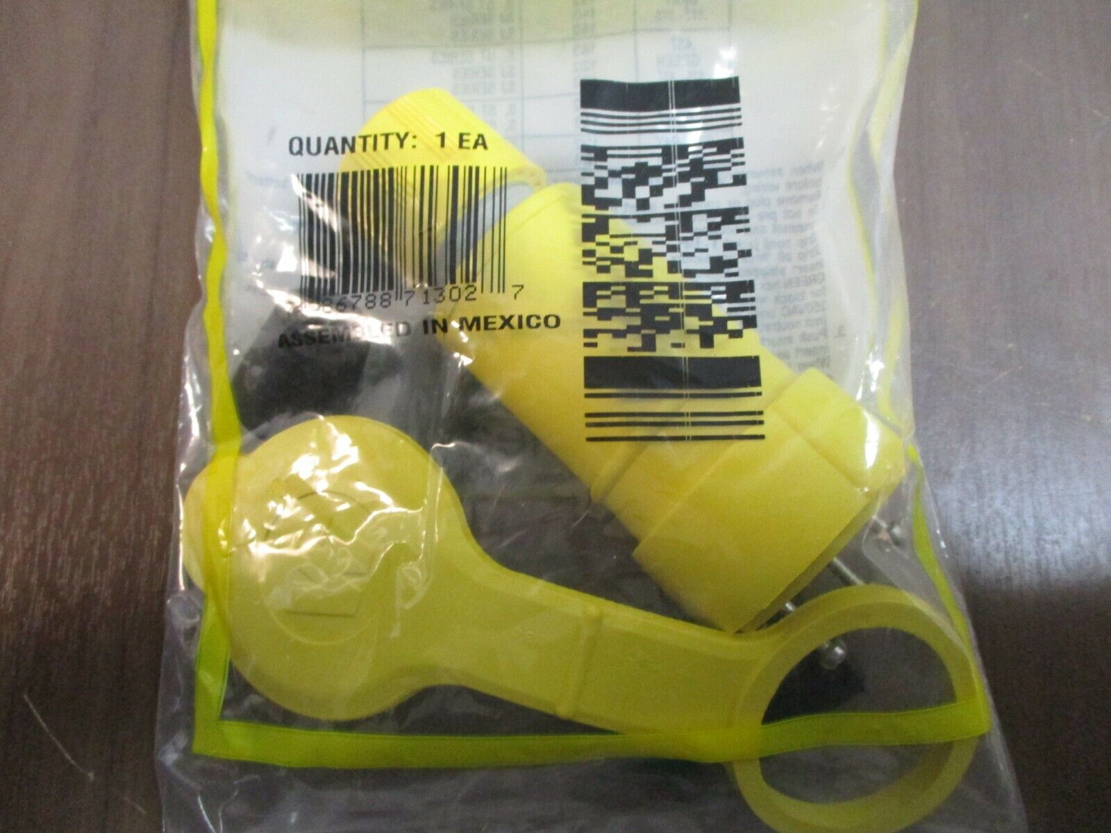 Woodhead Molex Watertite Connector 25W47 15A 125V Nema L5-15P New Surplus