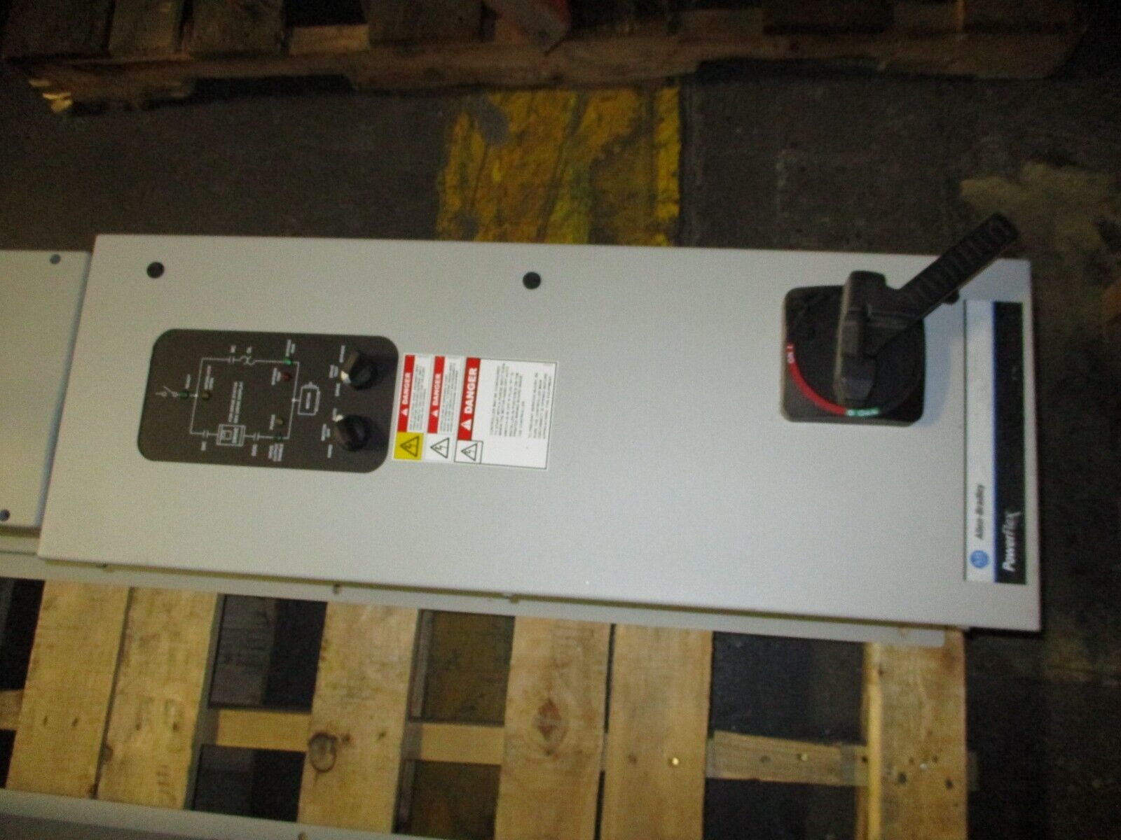 Allen-Bradley PowerFlex 400 AC Drive w/ Bypass 22C-D045A103 Ser. A 30HP 3Ph Used
