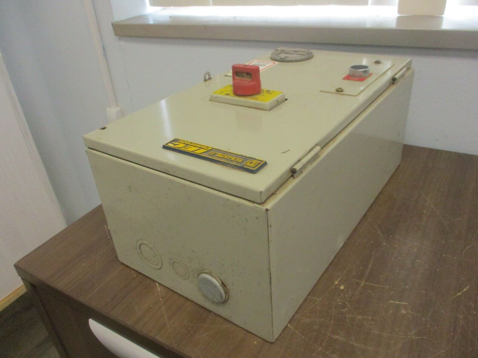 Square D Enclosed Integral 63 Self-Protected Starter LE1UI6346FC 20-60HP 600V