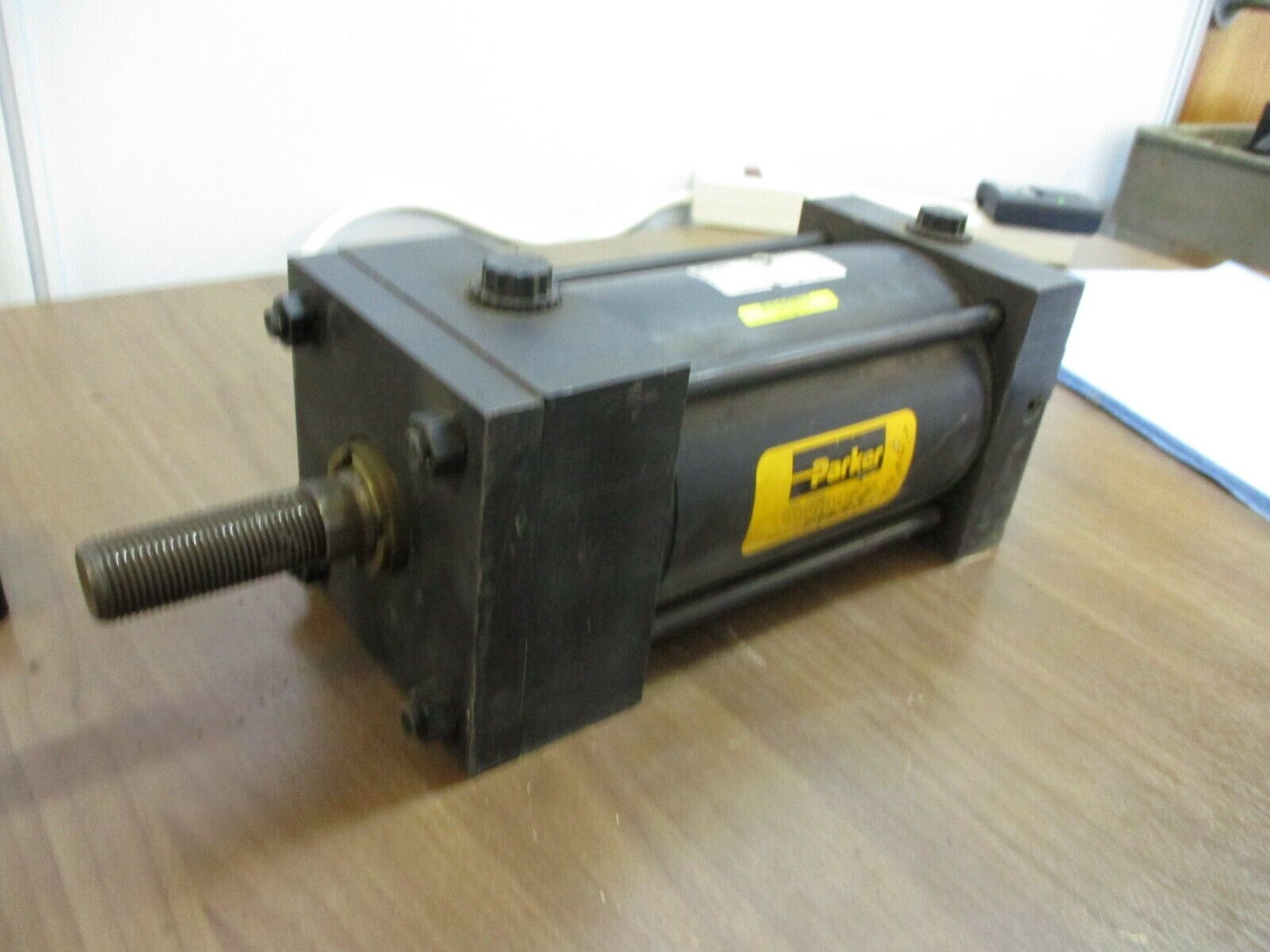 Parker Series 2A Air Cylinder 04.00 BB2AU182AC 5.000 250 PSI Used