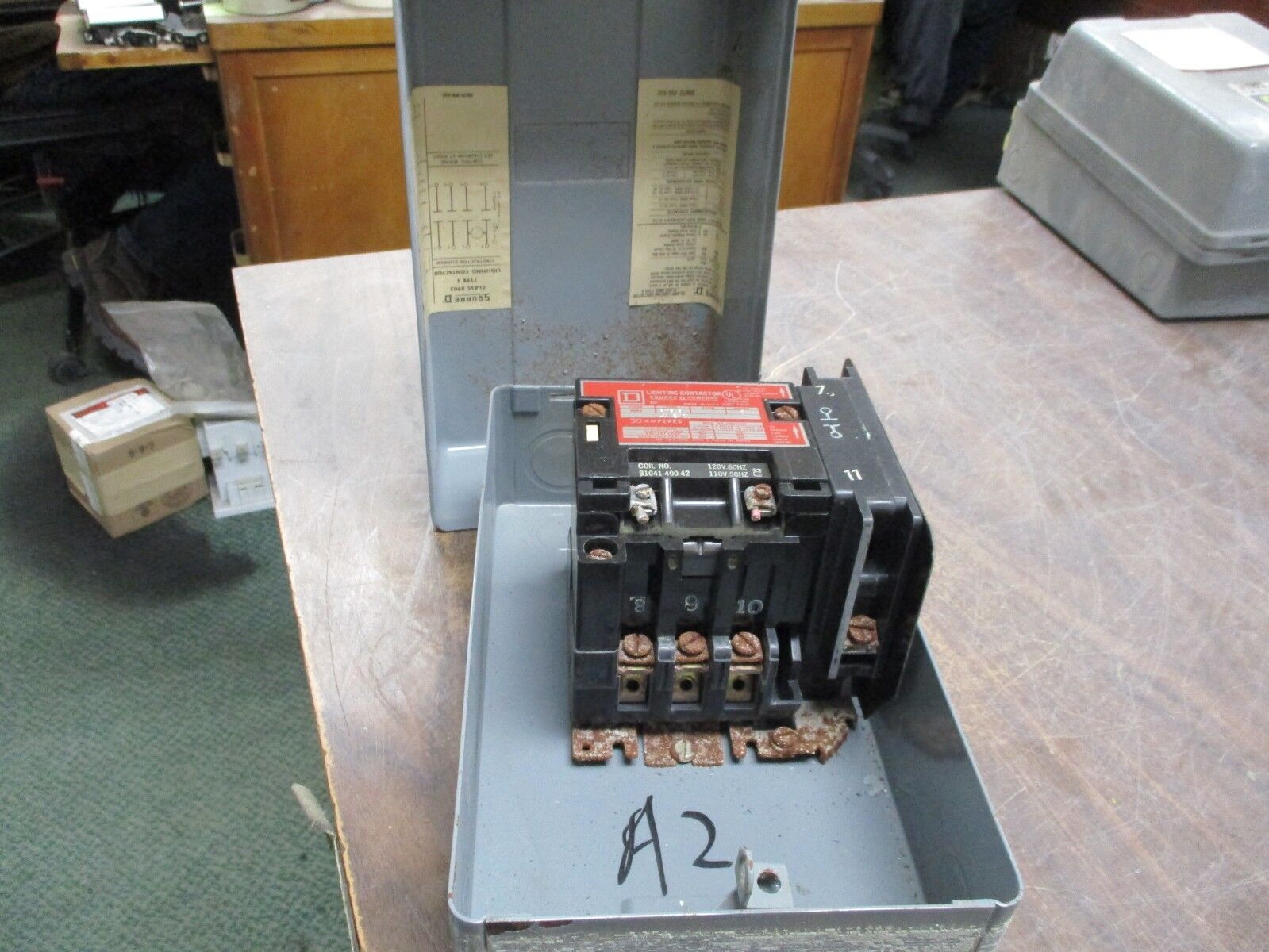 Square D Enclosed Lighting Contactor 8903 SMG 3 120V Coil 30A 600V Used