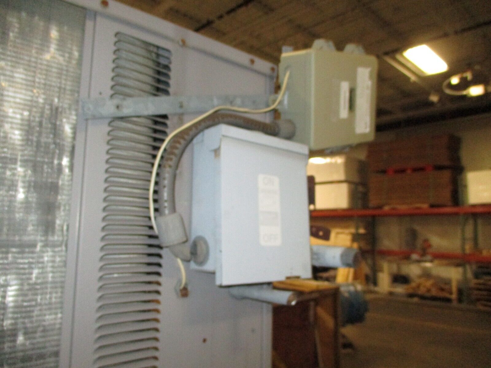 Carrier 48TC Rooftop Unit 48TCEA05A2A5A0A0A0 4 Ton 208/230V Natural Gas Heat