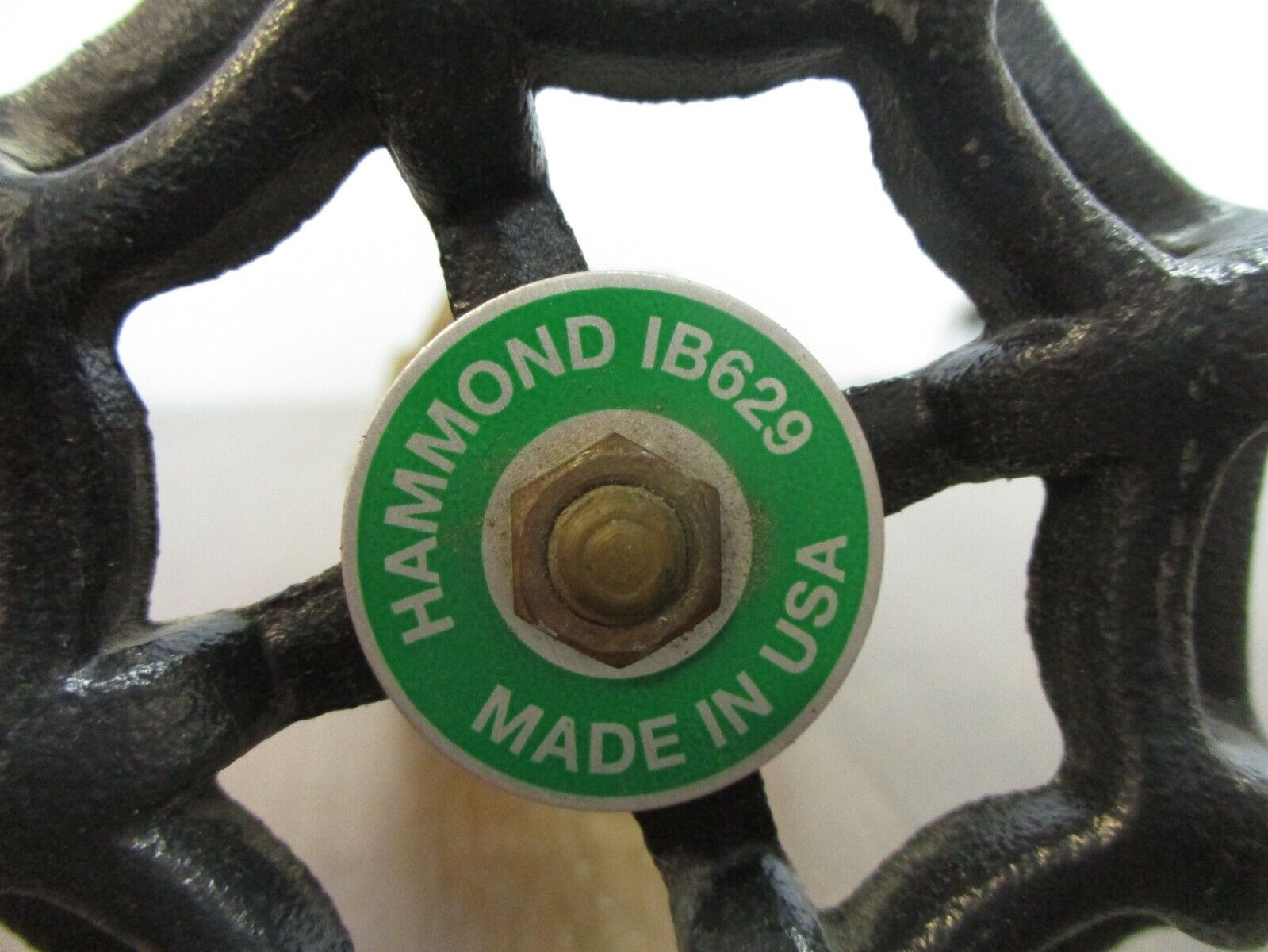 Hammond Gate Valve IB629 Size: 3/4" 150SWP 300WOG Used