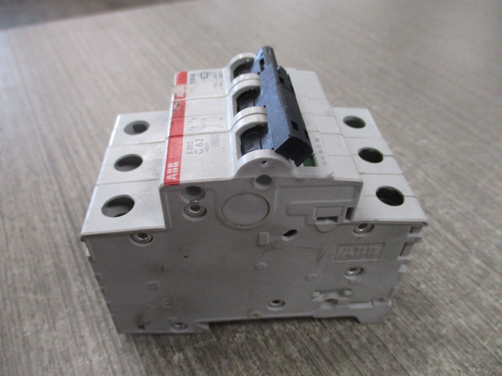 ABB Circuit Breaker S 202 C 63 63A 400V 3P Used