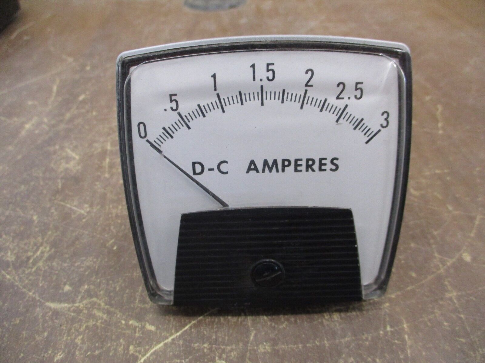 Calibron Instruments DC Ammeter 250-300-LJLJ Range: 0-3A Used
