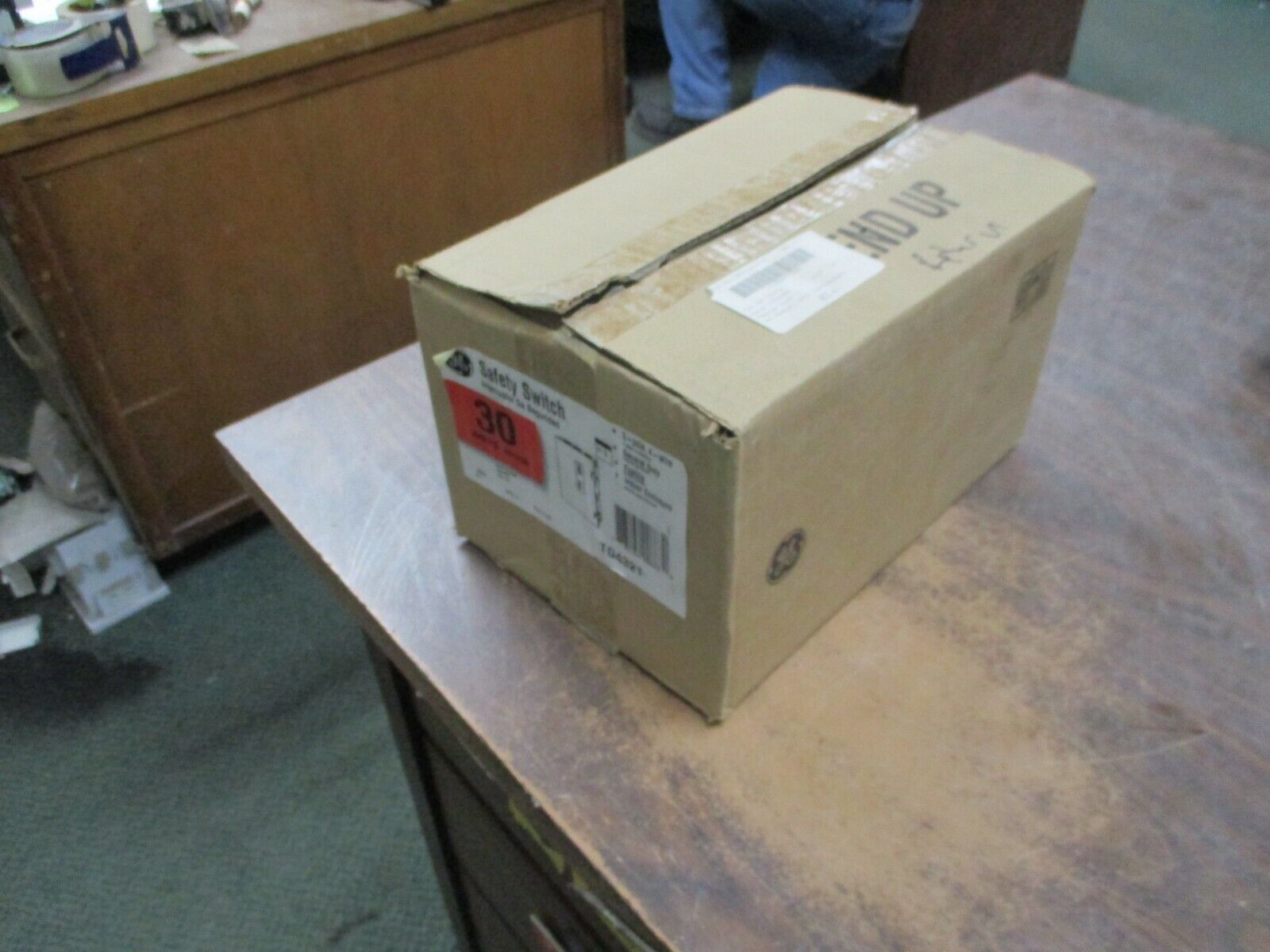 GE Fusible Safety Switch / Disconnect TG4321 30A 240V 3P 4W New Surplus