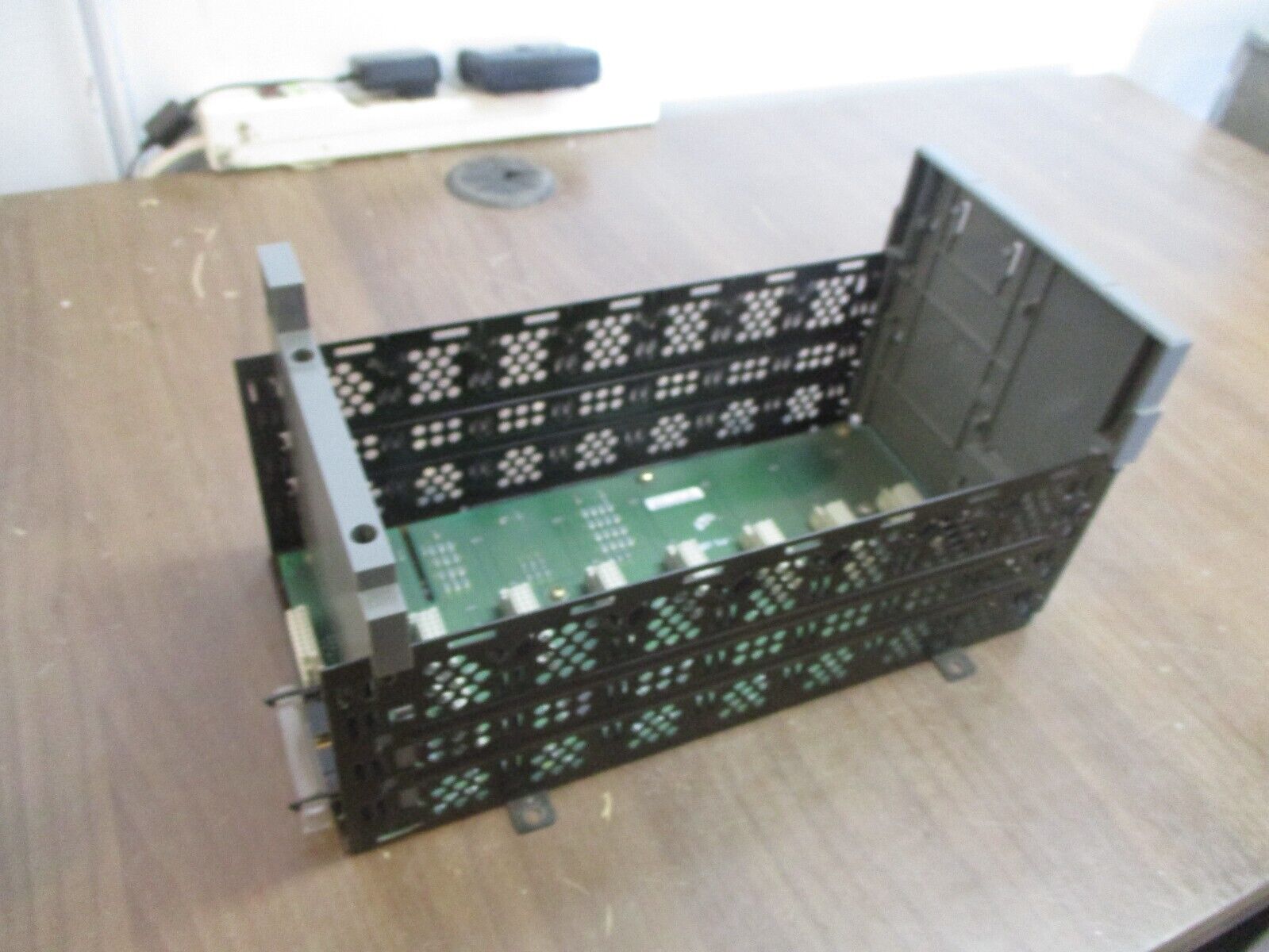 Allen-Bradley SLC 500 PLC Rack 1746-A7 Ser. B 7-Slot Used