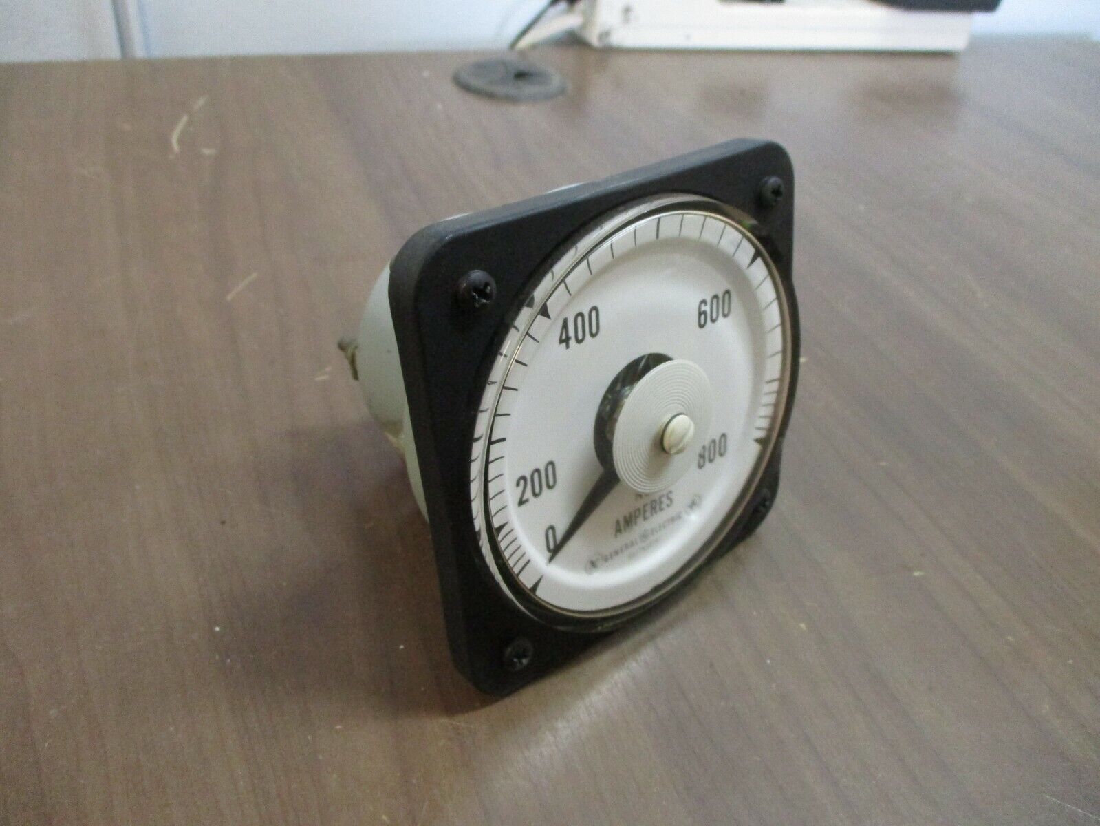 GE AB40 AC Ammeter 50-103131LSSN2 Range: 0-800A Used