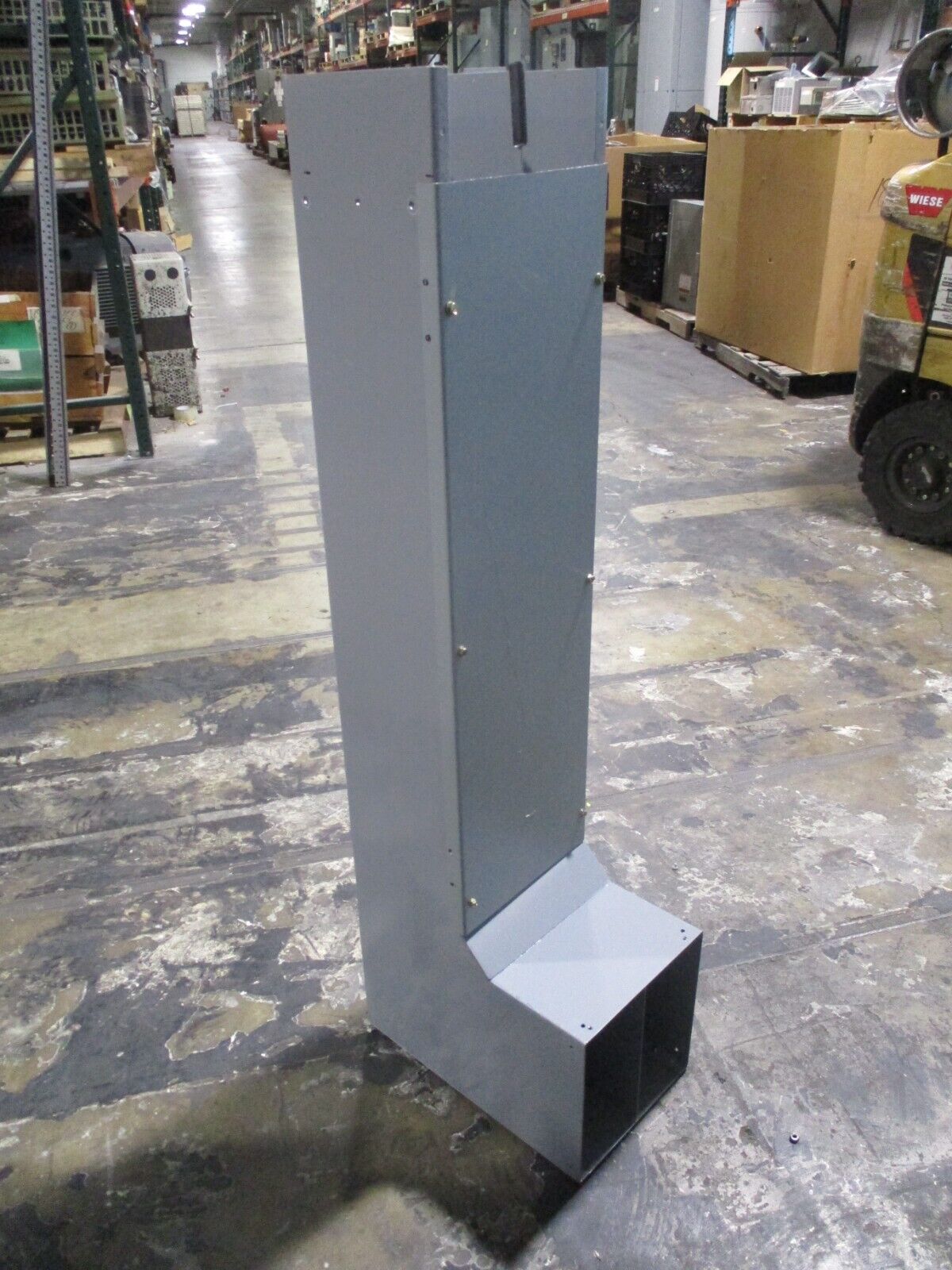 AMP Wireway w/ 90° Elbow End Size: 10" x 8" to 10" x 10" Length: 50" Used