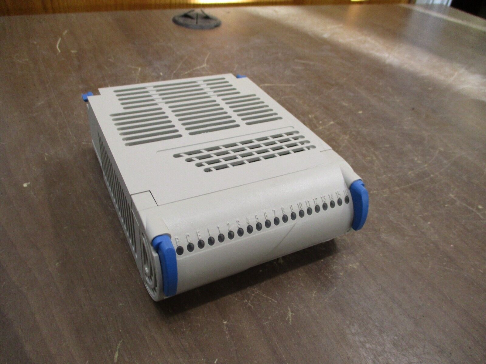 Emerson Ovation Analog Output Hart Module 5X00062G01 *Cracked Case* Used