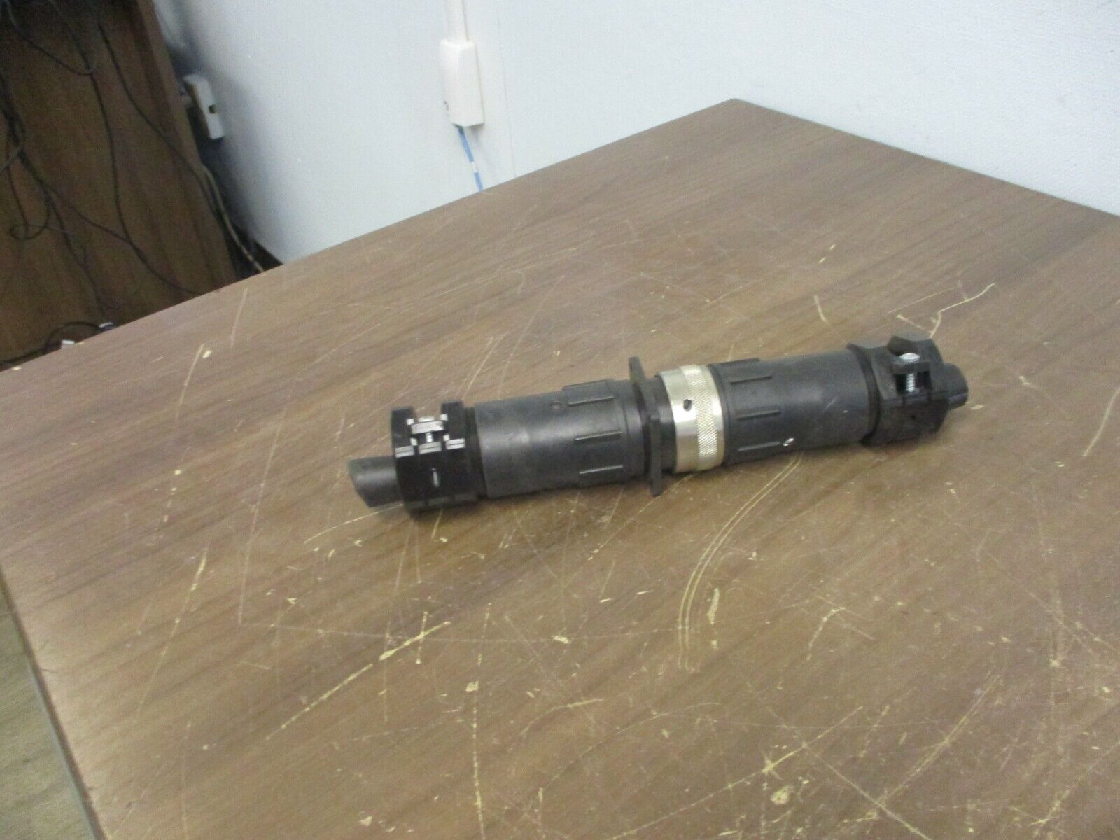SOURIAU/Burndy UTG Series Plug & Connector Set 24-5 5-Pin Used