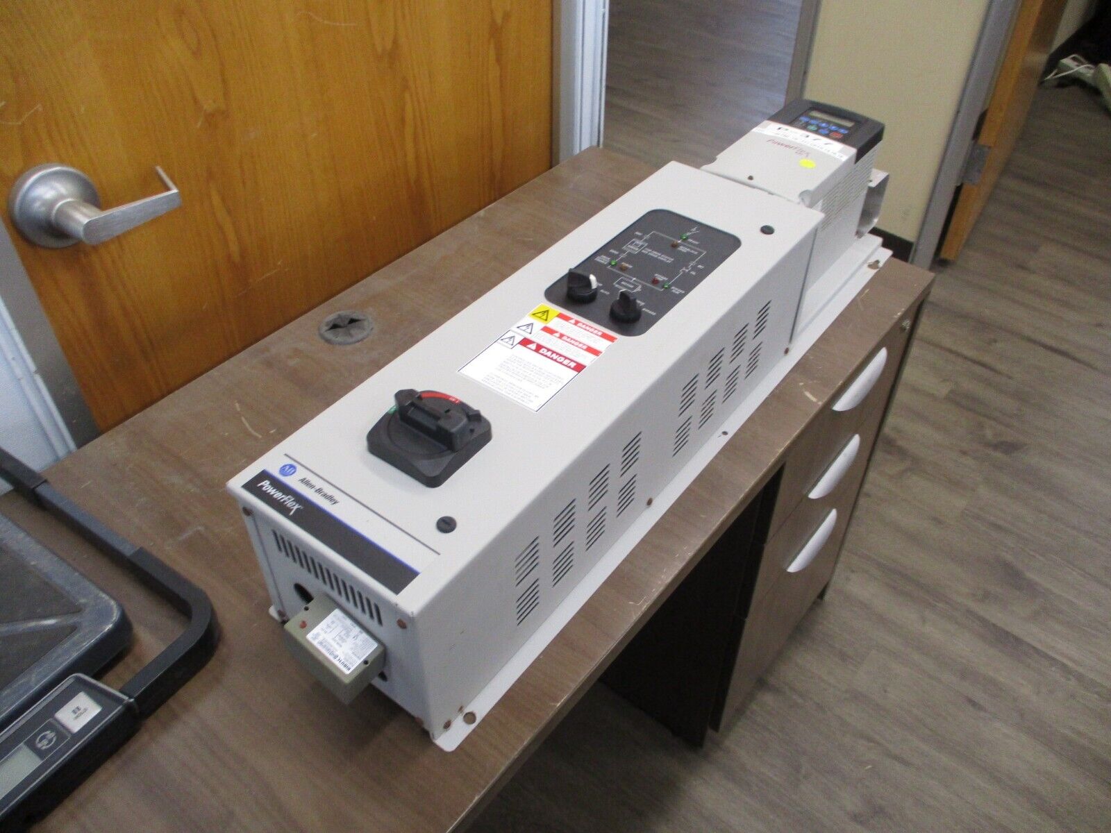 Allen-Bradley PowerFlex 400 AC Drive w/ Bypass 23C-D010A103NNBANN 5HP 3Ph Used