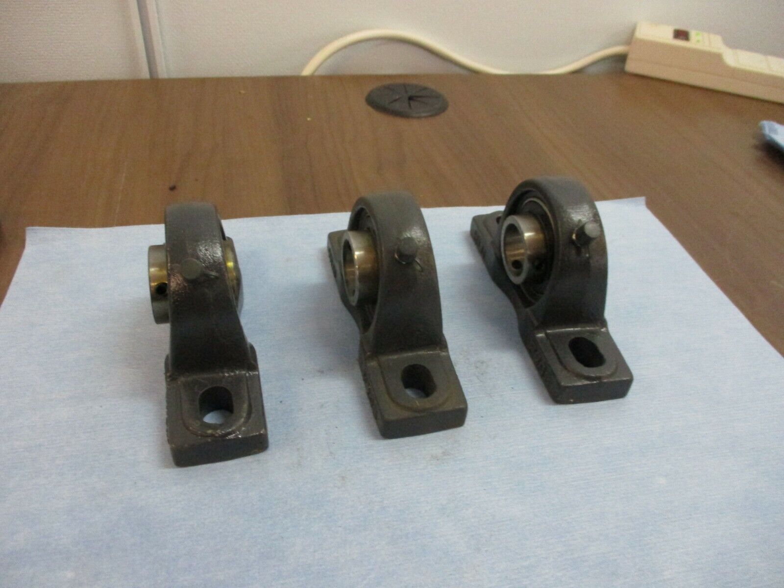 HLU Pillow Block Bearing P205 *Lot of 3* Used