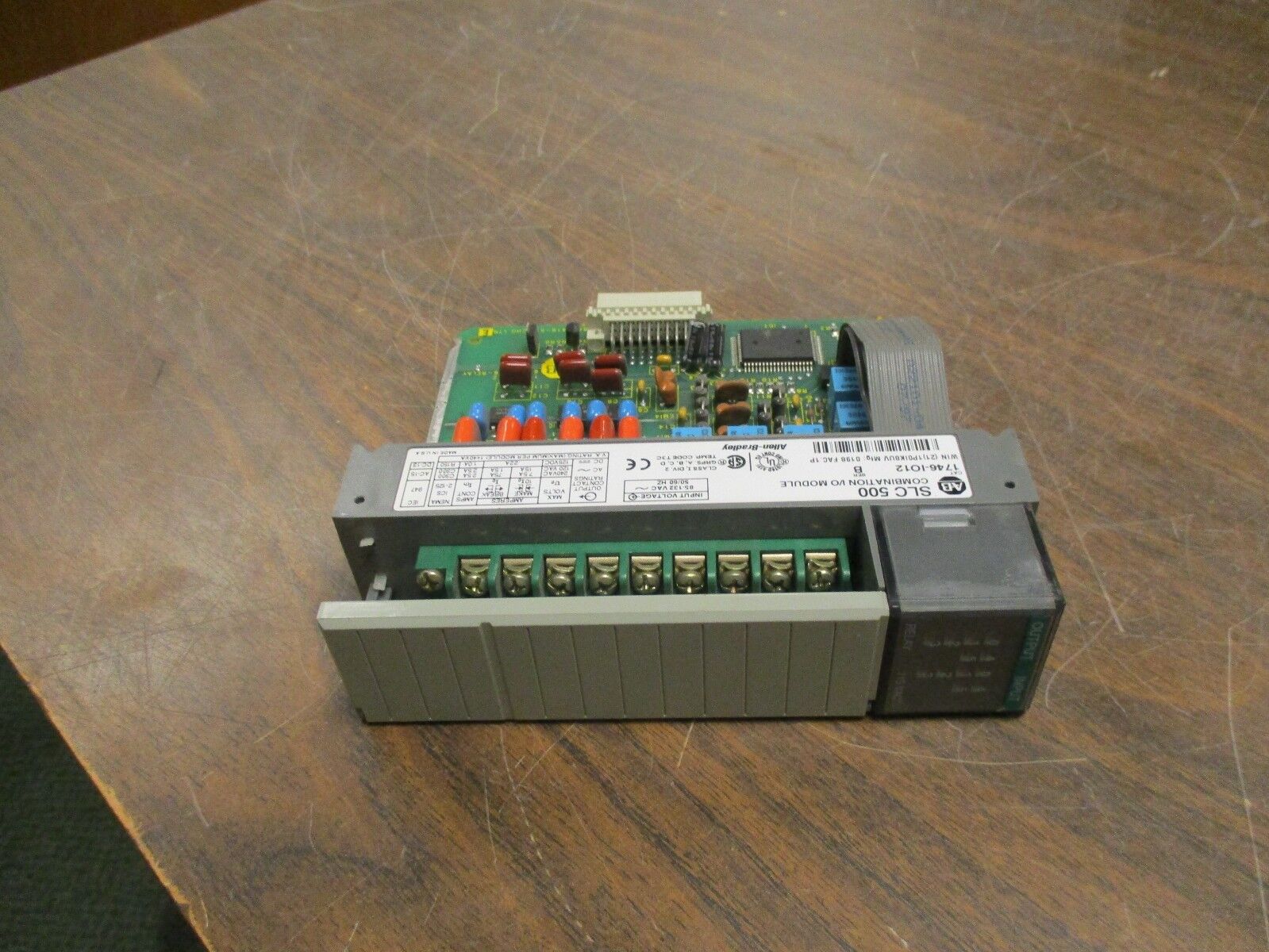 Allen-Bradley SLC 500 Combination I/O Module 1746-IO12 Ser B 85-132VAC Input