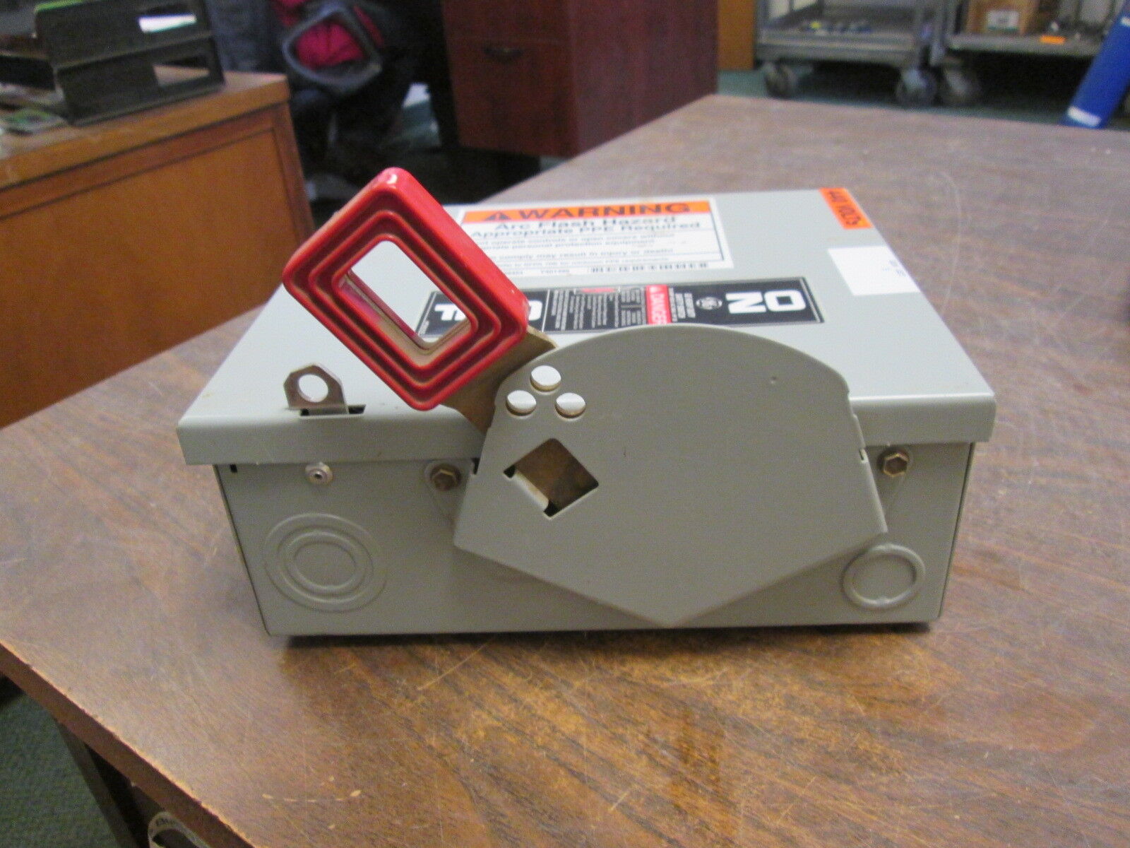 GE Non-Fusible Safety Switch THN3361 Mod 10 30A 600V Used