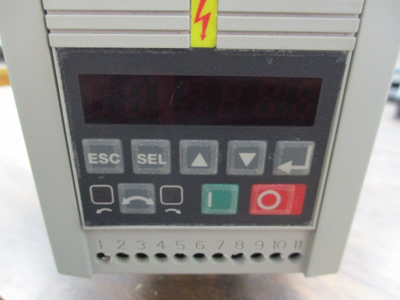 Allen-Bradley Speed Controller 160-BA03NPS1 Ser. C FRN: 7.04 1HP Used