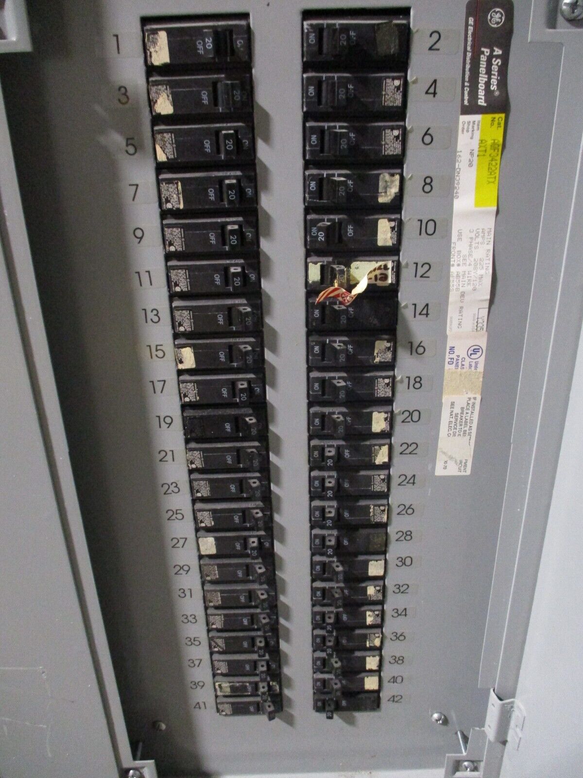 GE Main Breaker Circuit Breaker Panel AQF3422ATX 225A Max, 200A Main 208/120V