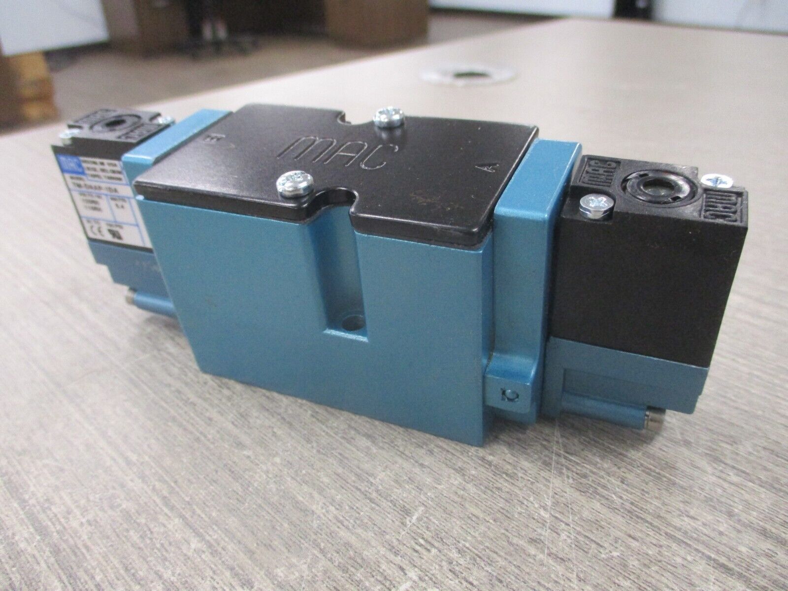 MAC Solenoid Valve 82A-EA-000-TM-DAAP-1DA Used