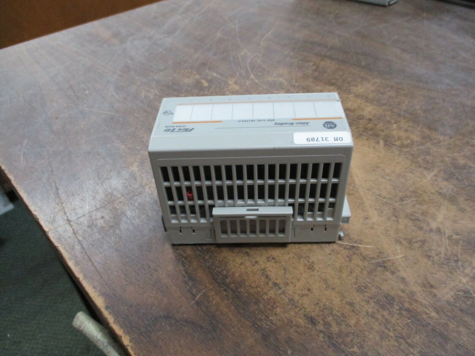 Allen-Bradley Flex I/O Output Module 1794-OA8 120VAC *Missing Fuse* Used