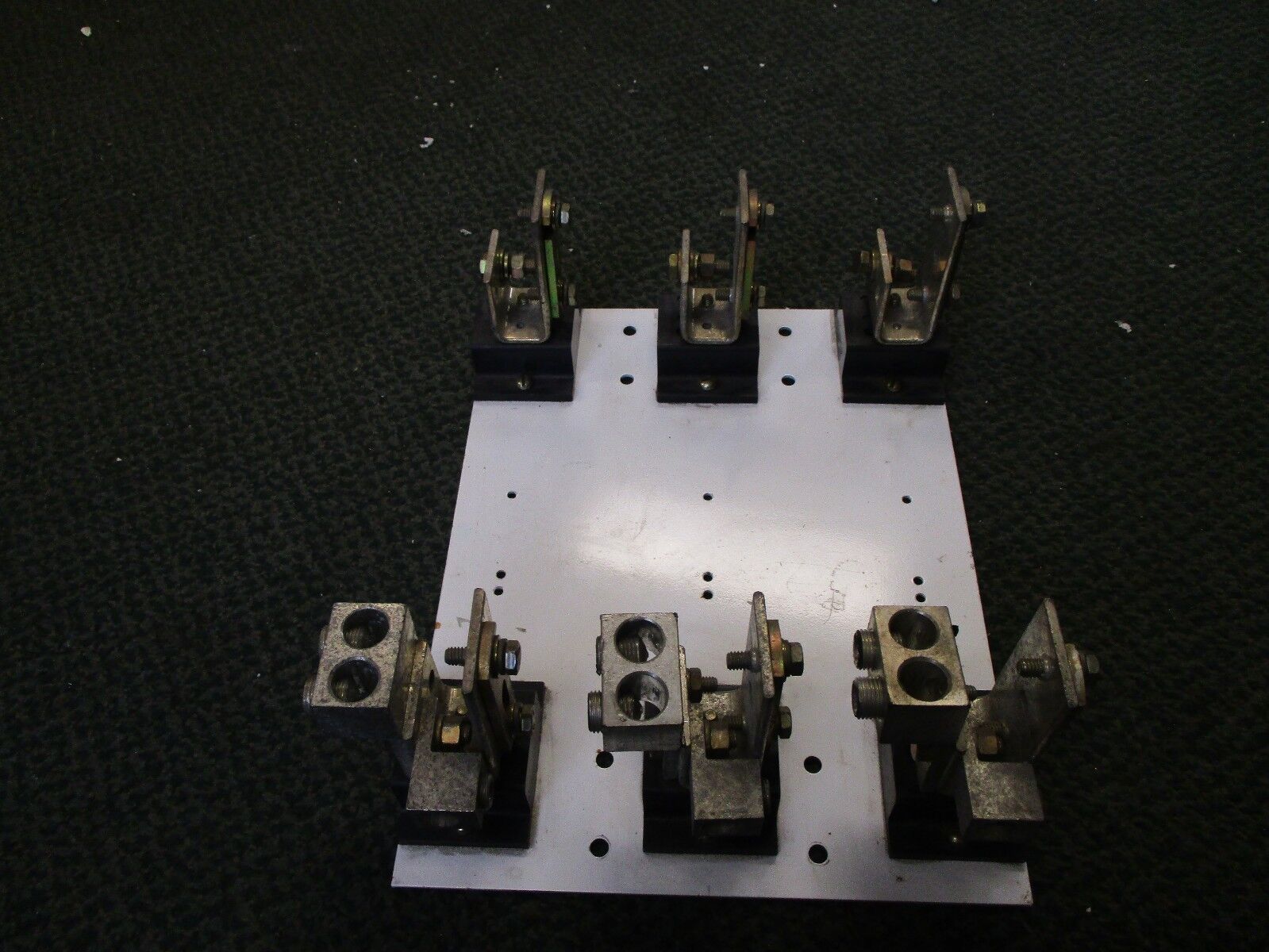 Fuse Block 600V 600A 3P Used