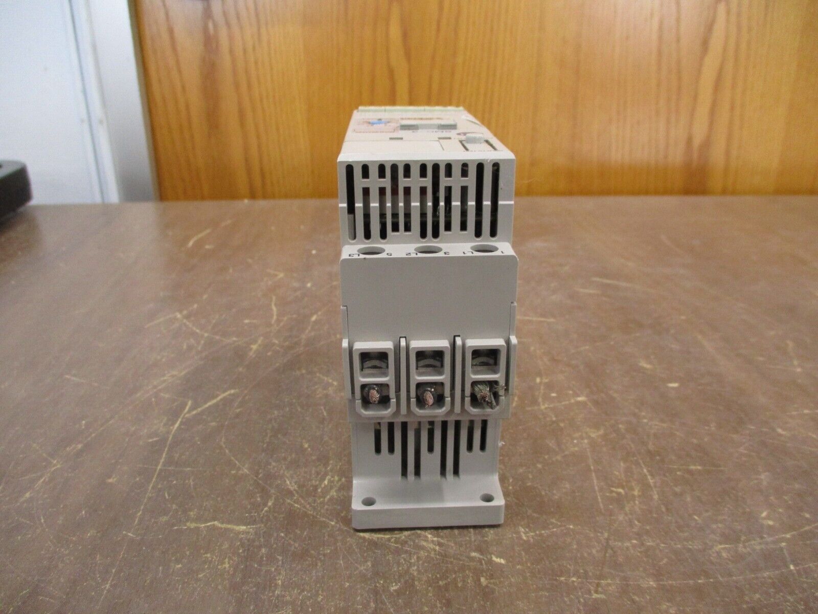 Allen-Bradley SMC-3 Soft Start 150-C9NBD Ser. B FRN 2.08 Used