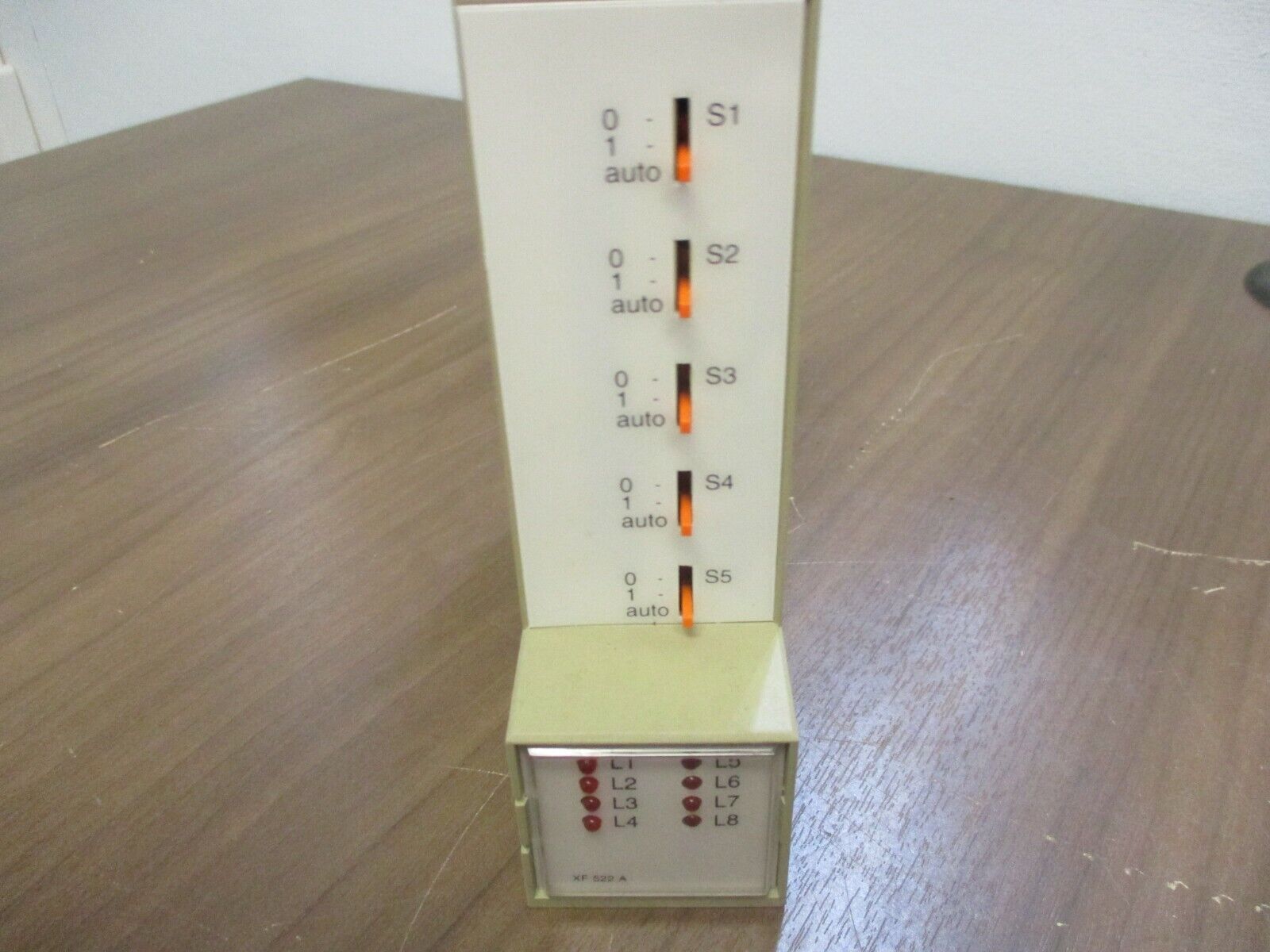 Honeywell Analog Output Module XF522A 1mA 11VDC Used