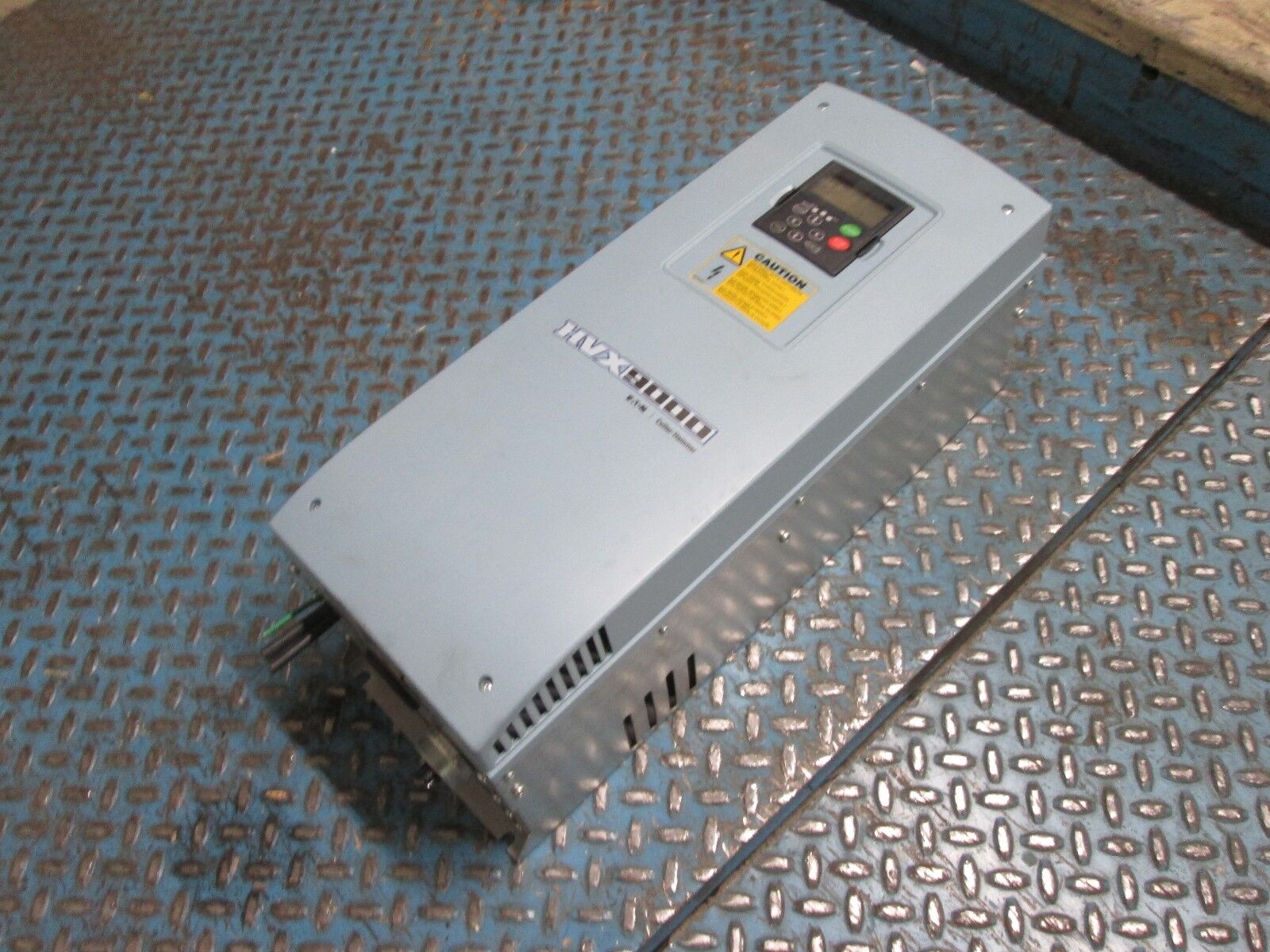 Cutler-Hammer HVX 9000 AC Drive HVX050A1-4A1N1CA 50HP 3Ph Used