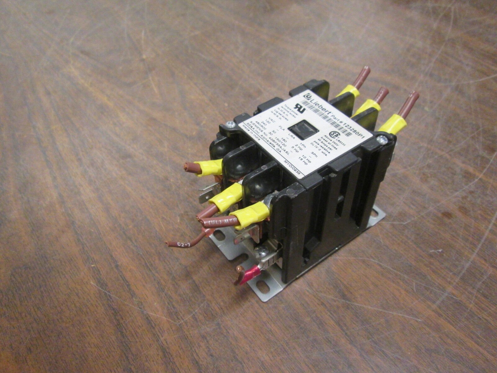 Liebert Contactor 123280P1 24V Coil 30A 600V Used