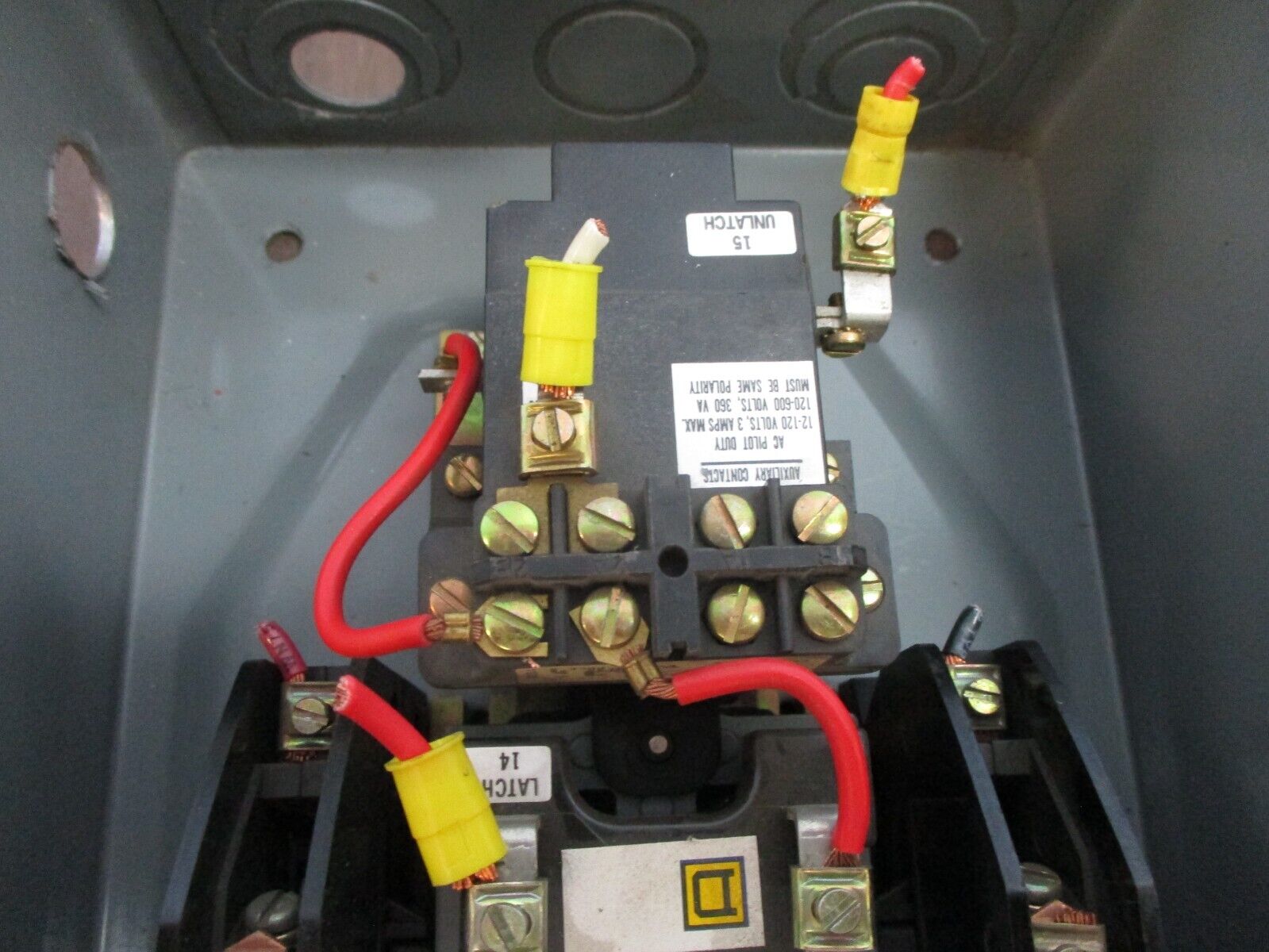 Square D Enclosed Lighting Contactor 8903 LXG60 Ser. B 120V Coil *Bent Cover*