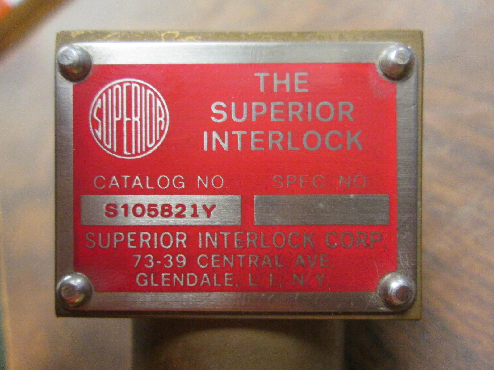 Superior Interlock S105821Y Stab Length: 1" to 1"/16" Used