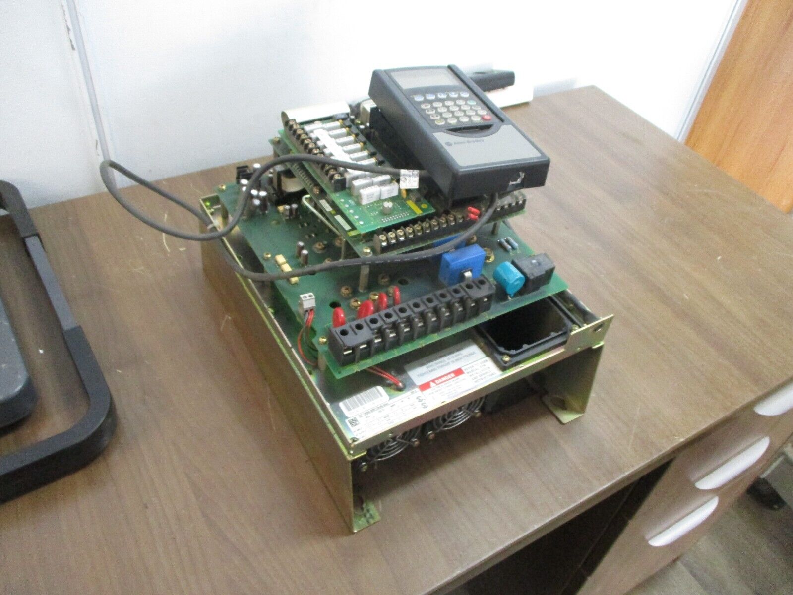 Allen-Bradley 1336 Plus AC Drive 1336S-BRF100-AN-EN4 Ser. E 10HP 3Ph w/ Keypad