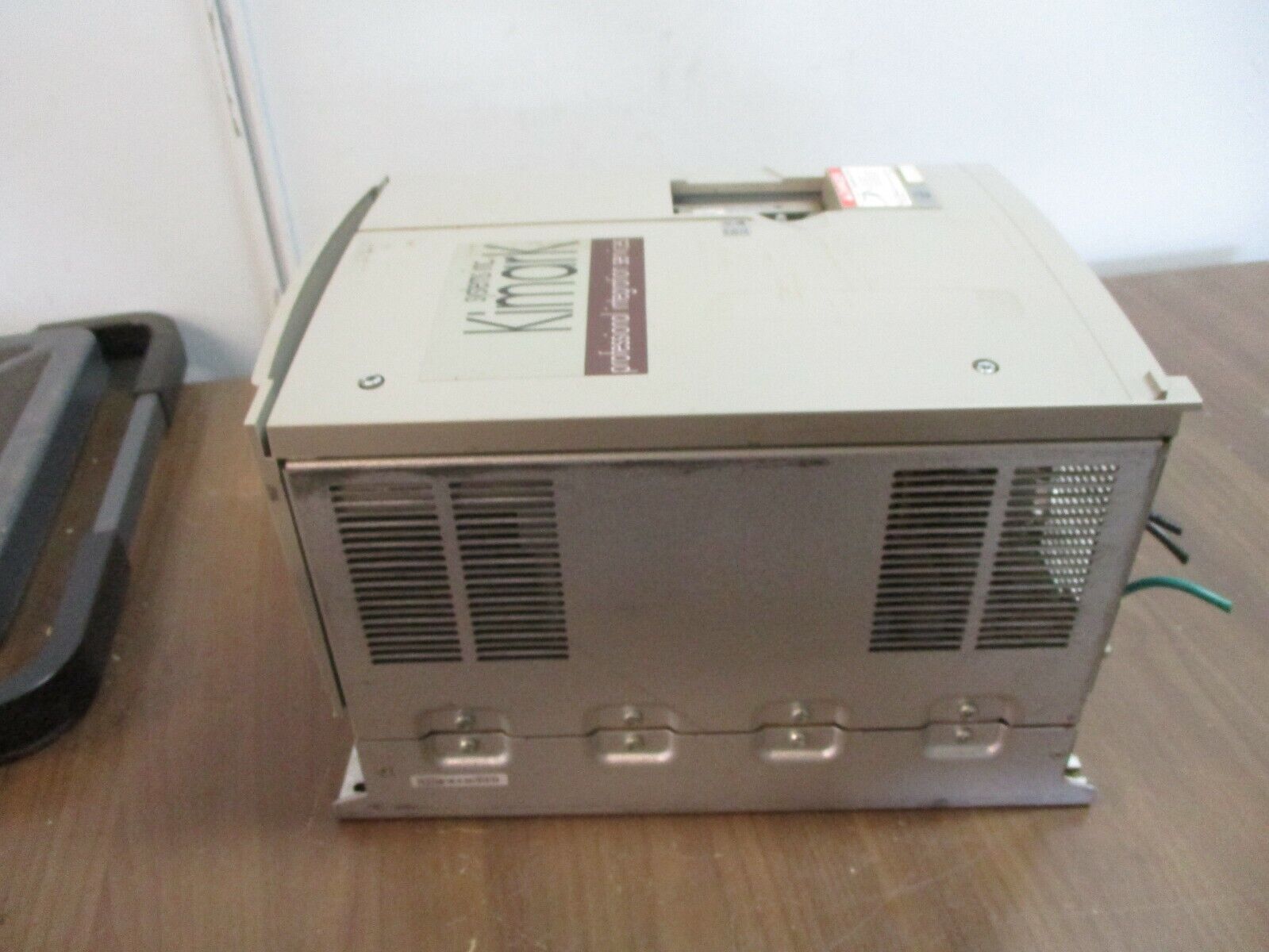 Square D Altivar 58 AC Drive ATV58HD16N4ZU 15HP *No Keypad* Used