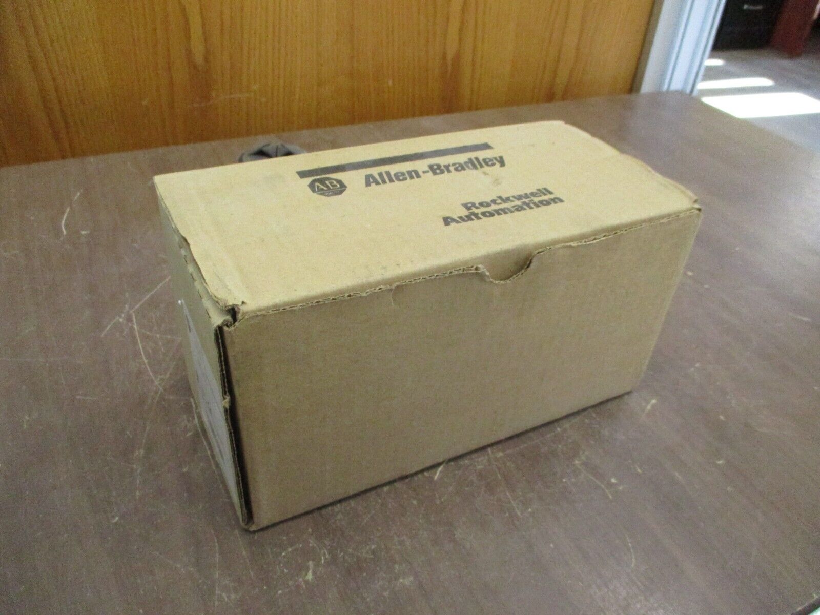 Allen-Bradley Enclosed Size 1 Manual Starter 609-AAW Ser. H 3Ph Type 1 Enclosure