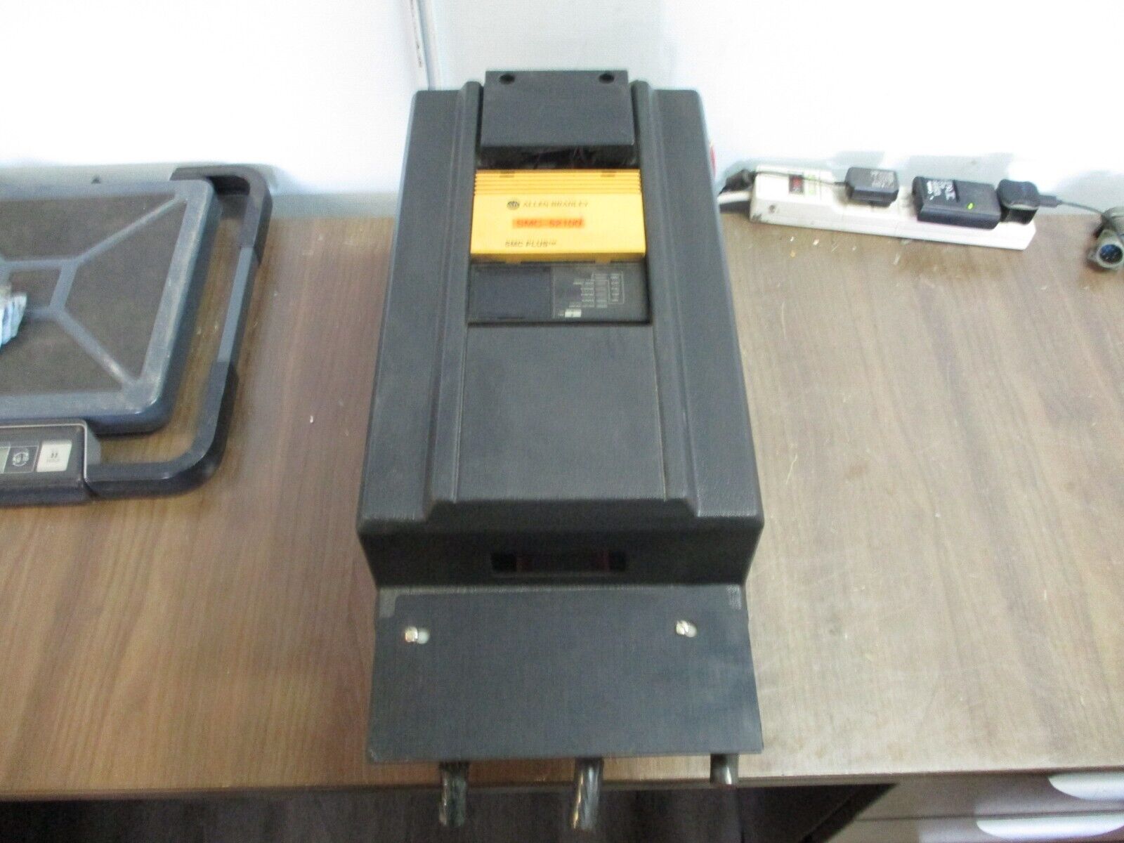 Allen-Bradley SMC Plus Soft Start 150-A180NBD Ser. B 150HP 208-480V 47-63Hz 3Ph