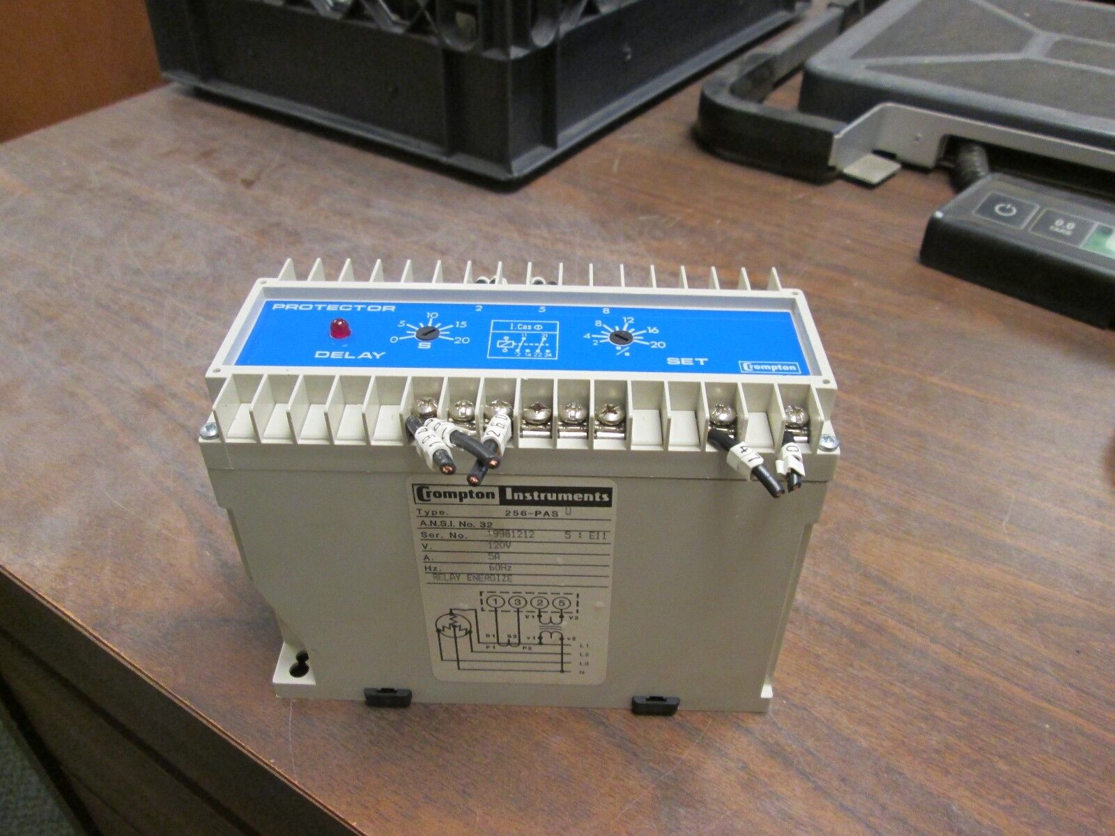 Crompton Time Delay Relay 256-PASU 120V 5A 60Hz Delay: 0-20 sec Used