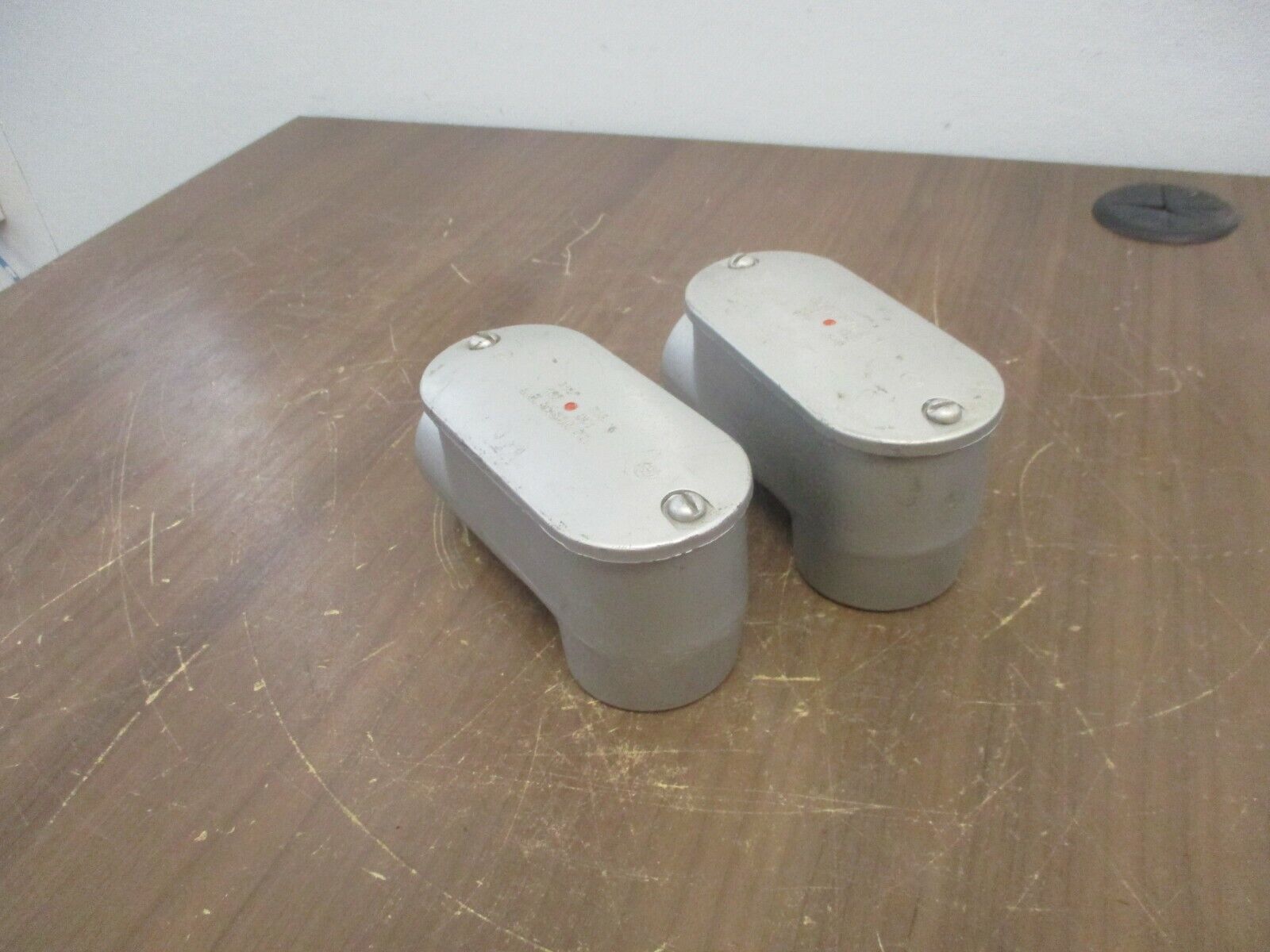 L.E. Mason Red Dot Aluminum Conduit Body SLB-XL 1-1/4" Used **Lot of 2**