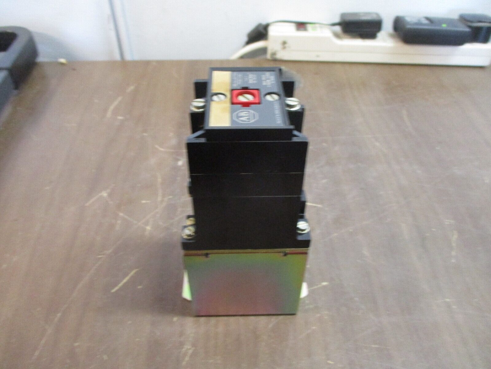 Allen-Bradley Type P Control Relay 700DC-P800Z1 Ser. A 115-125VDC Coil