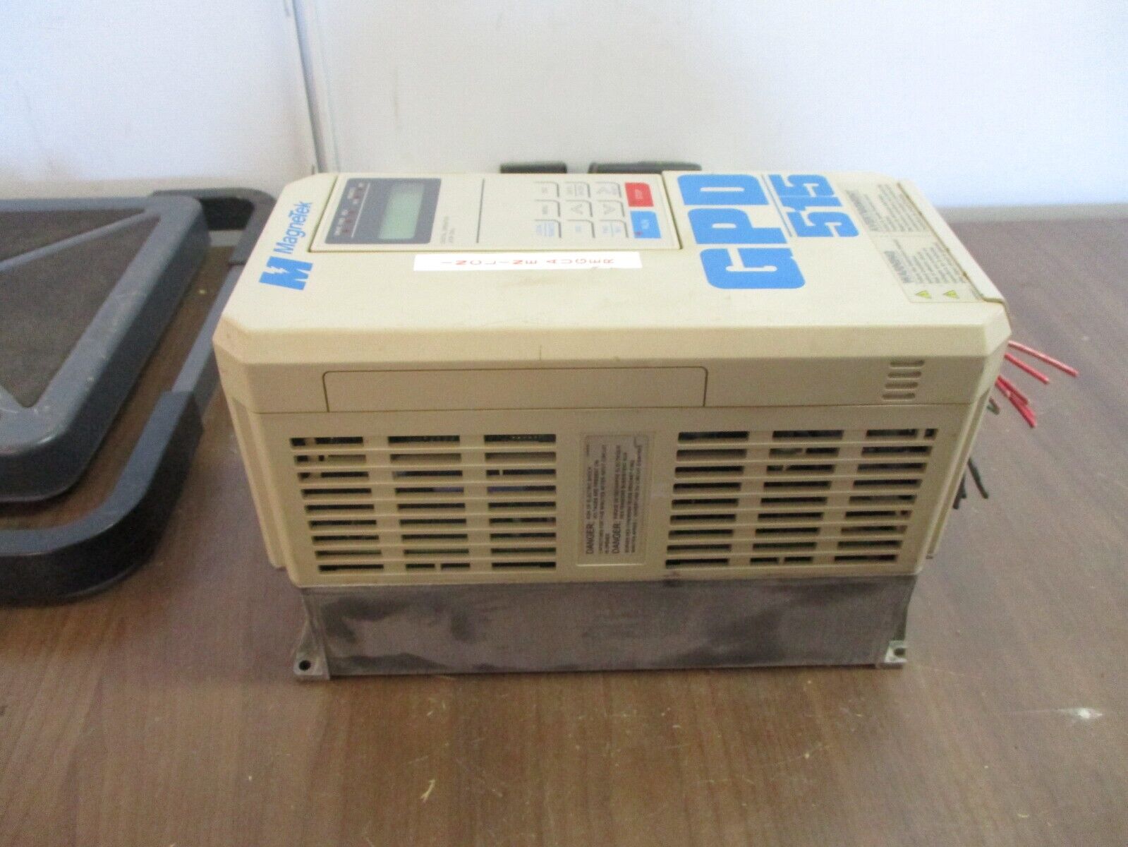 Magnetek GPD 515 AC Drive GPD515C-B008 5HP 3Ph w/ Keypad Used