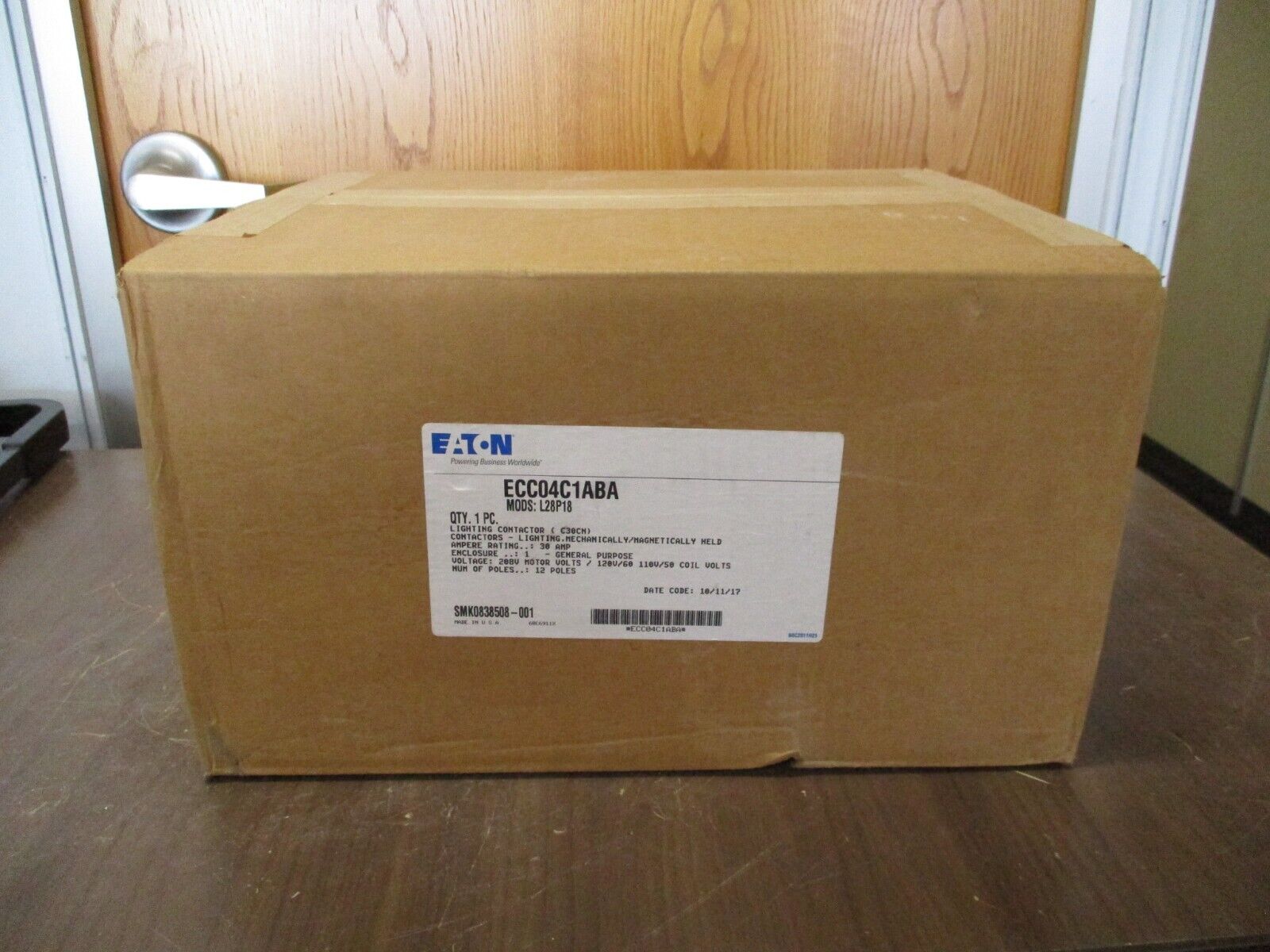 Eaton Enclosed Lighting Contactor ECC04C1ABA Mods: L28P18 120V Coil 30A 208V 12P