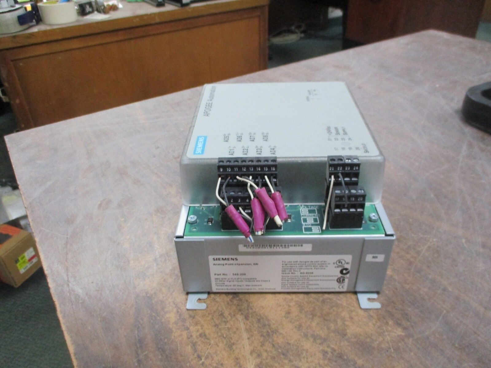 Siemens APOGEE Automation Analog Point Expansion Module 549-209 w/ 8AI Used