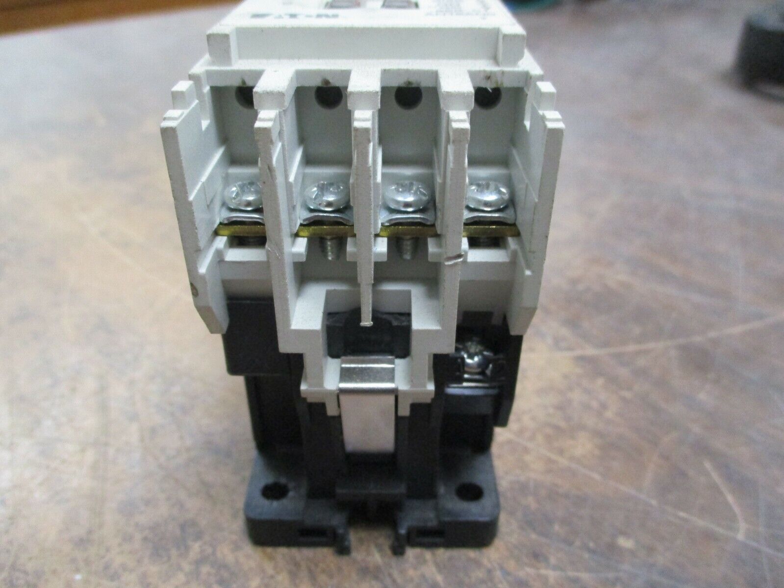 Eaton Size 00 Contactor AN16AN0 9A 120V Coil Used